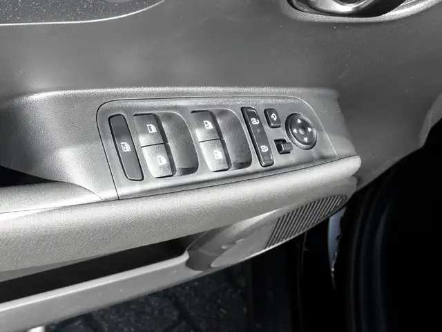 Hyundai Inster view 15