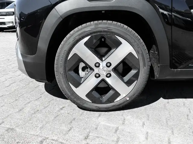 Hyundai Inster view 3