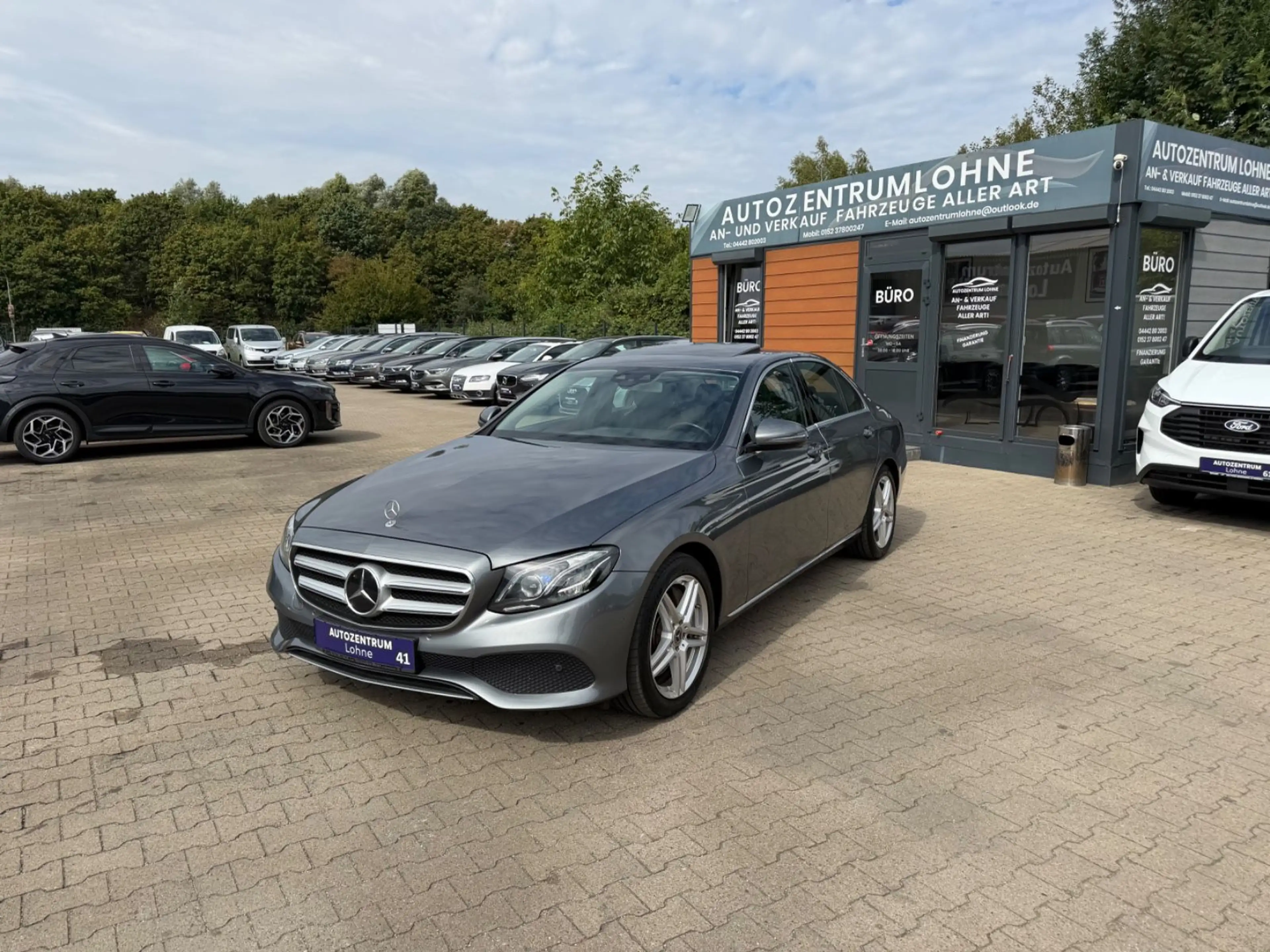 Mercedes-Benz E 350 d 4Matic/LED/EURO6/NAVI/TEMPOMAT/AHK