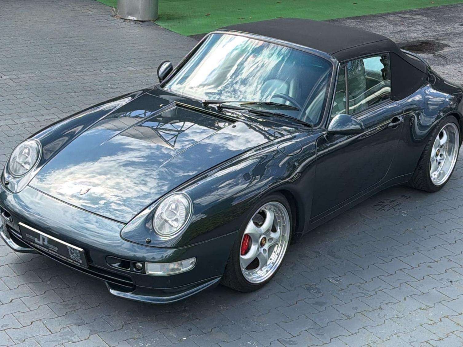 Second hand Porsche 911 