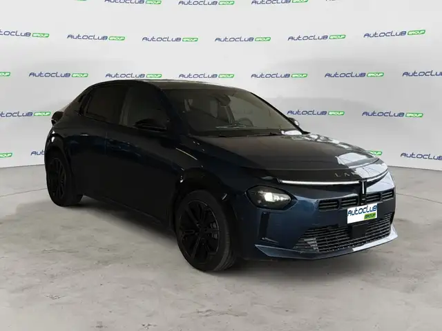 Lancia Ypsilon Hybrid e-DCT Edizione Cassina
