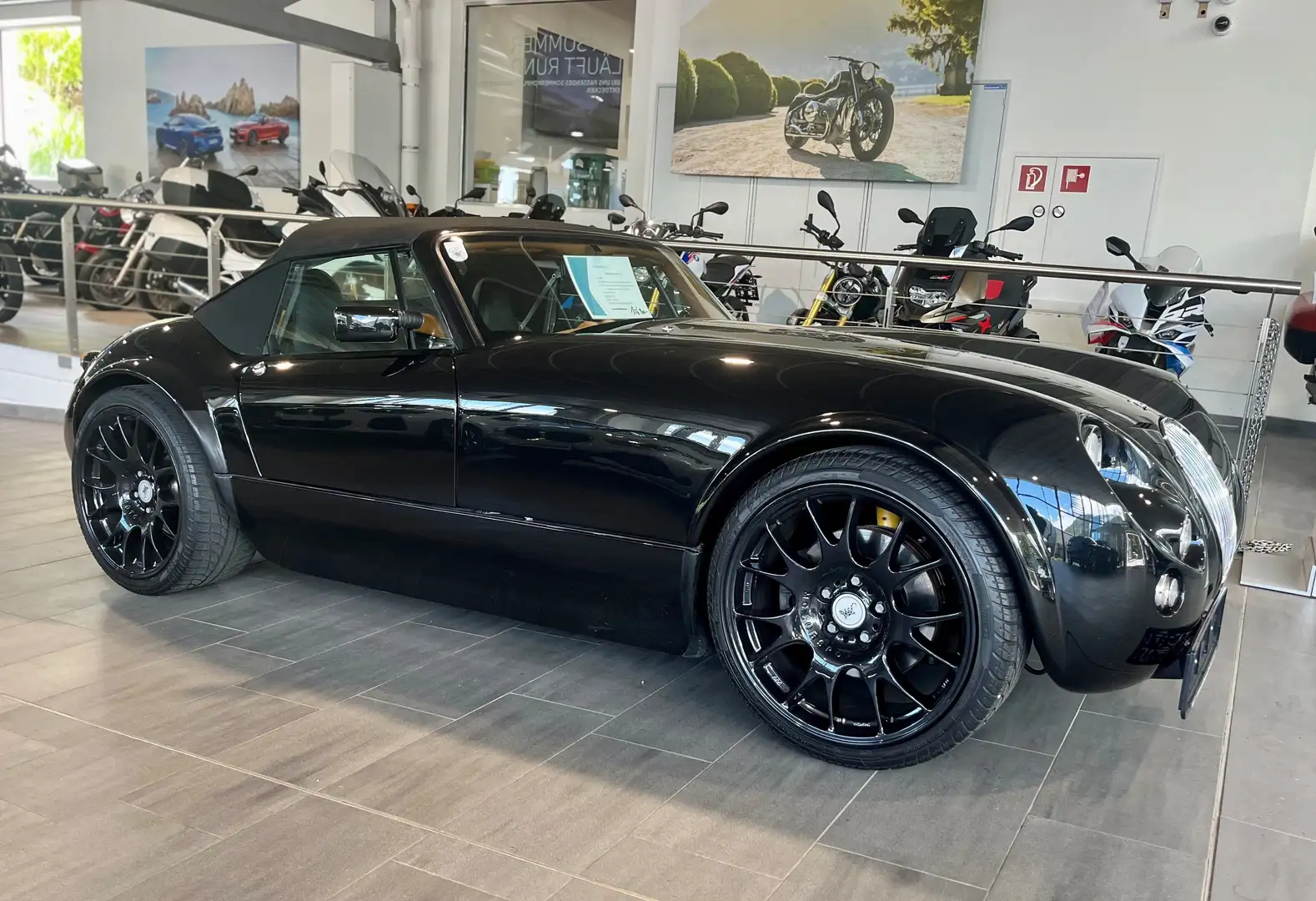 Wiesmann MF 30 Schwarz - 1