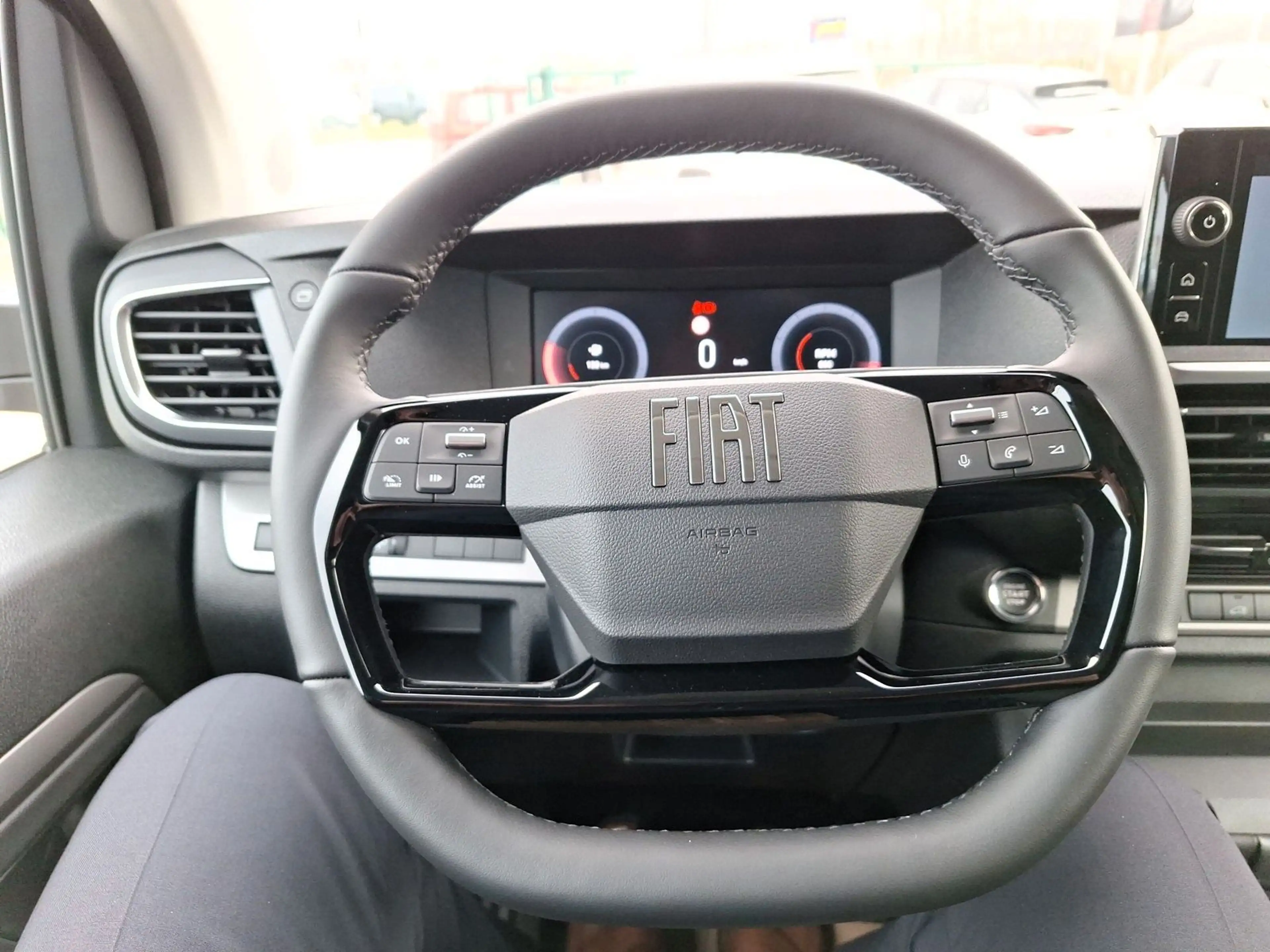 Fiat Scudo L2 M 120 *Connect|Comfort|Look|LED|Winter* — photo 13