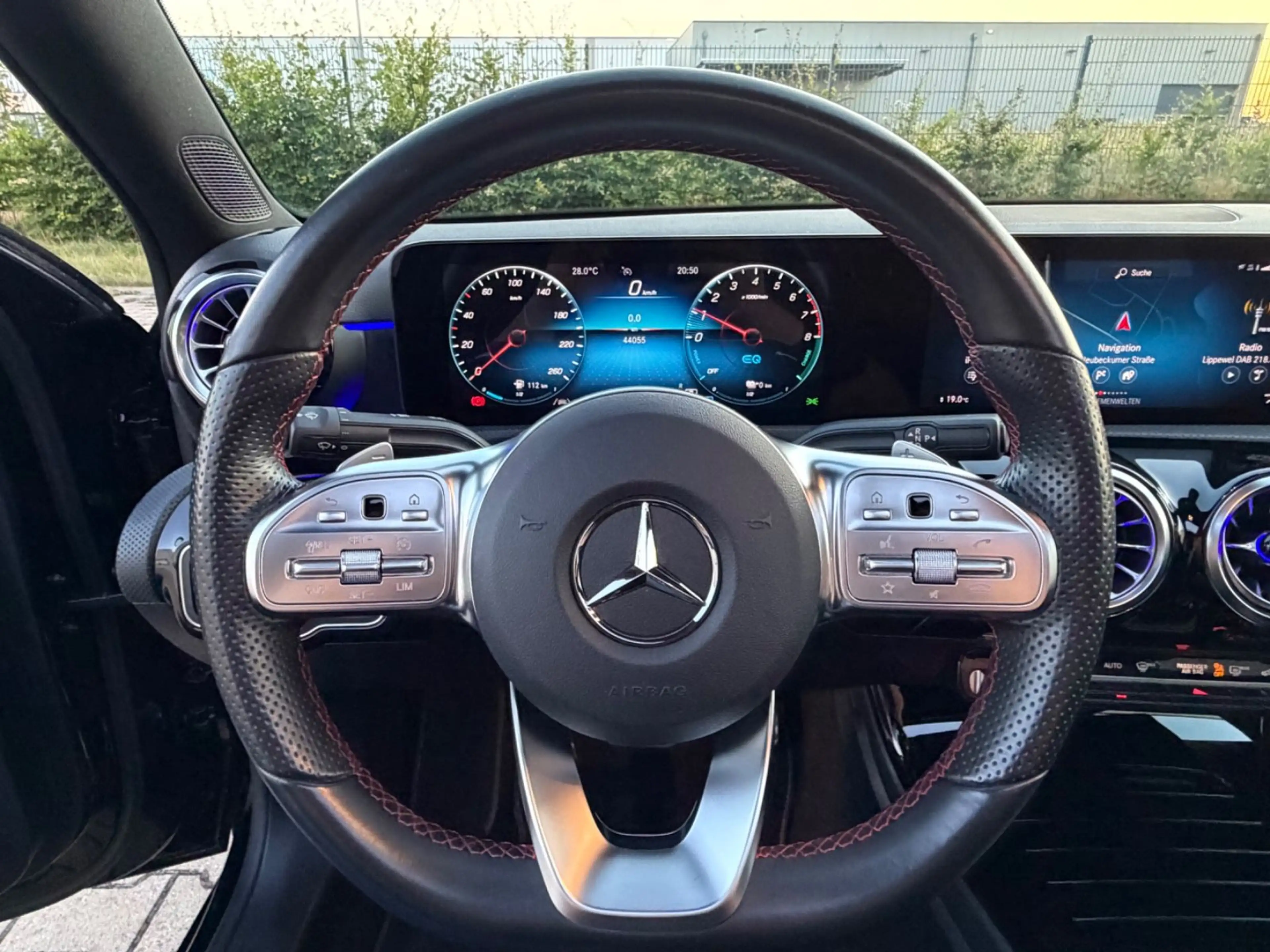 Mercedes-Benz A 250 e Lim AMG Pano Night Ambiente Wide 1Hd Kam — photo 15
