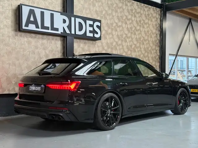 Audi S6 view 8