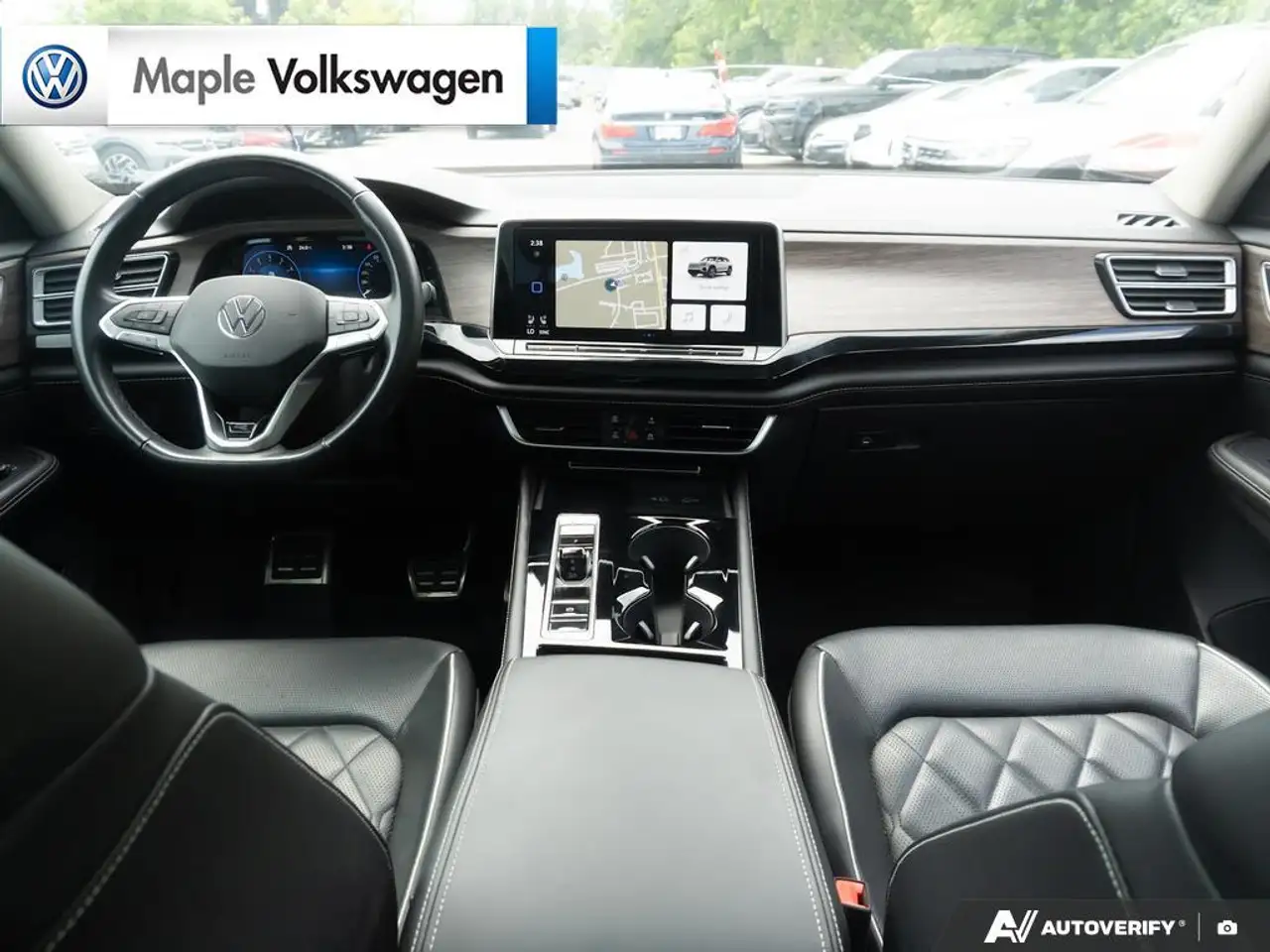 Volkswagen Atlas снимка Volkswagen Atlas