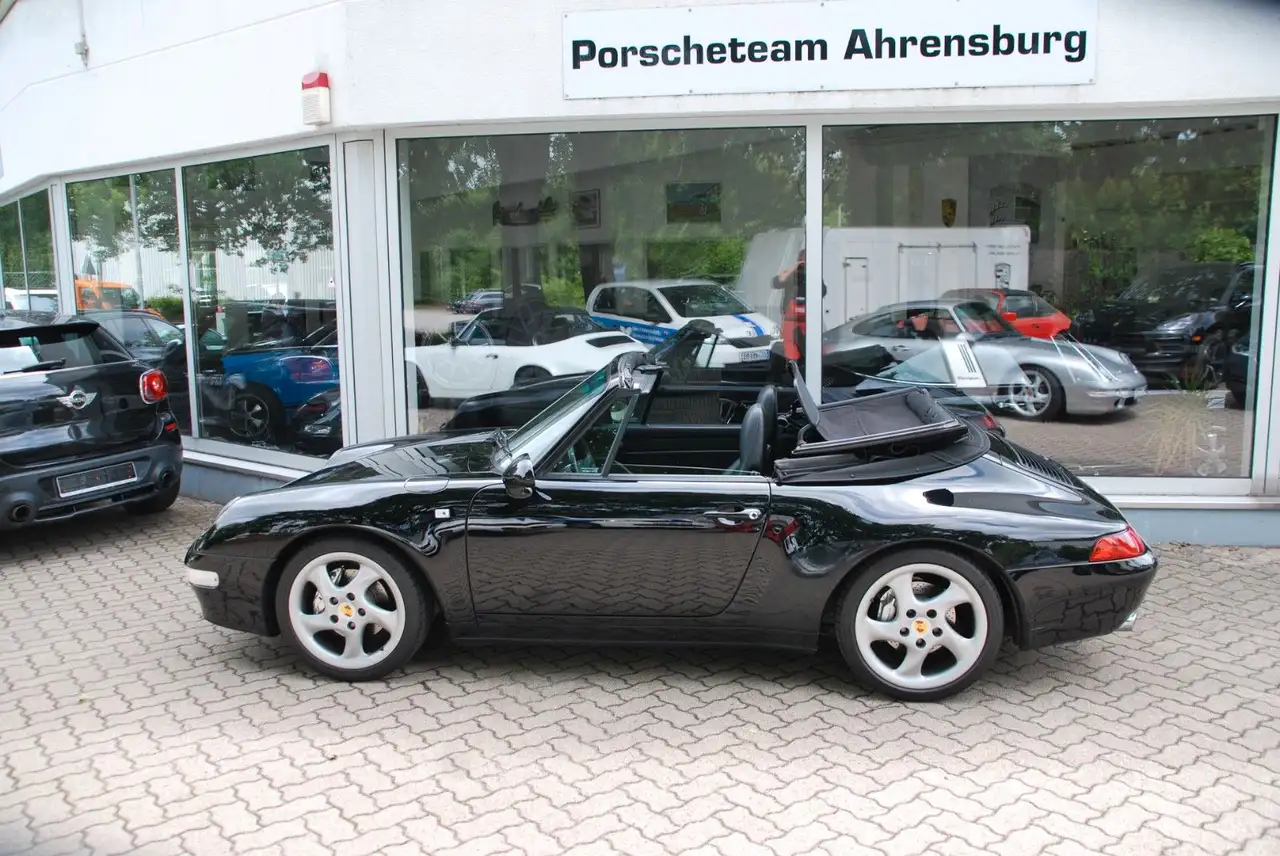 Porsche 993 /4 Cabrio, foto 1