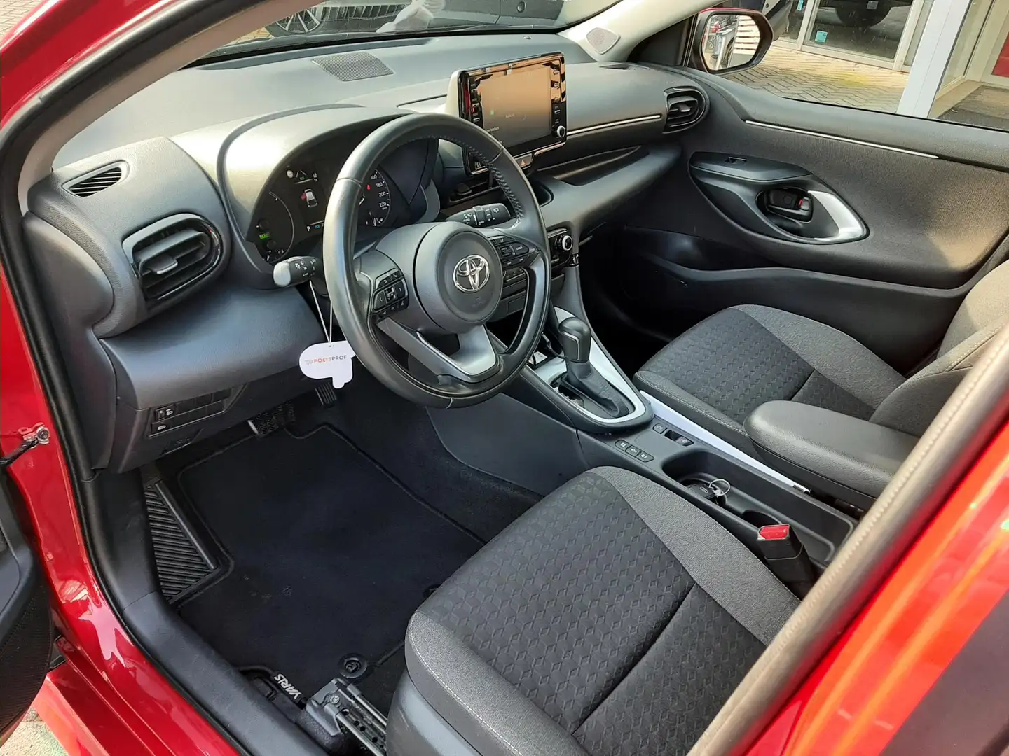 Toyota Yaris 1.5 Hybrid 115 Business KEYLESS DRAADLOOS-LADEN AD - 2