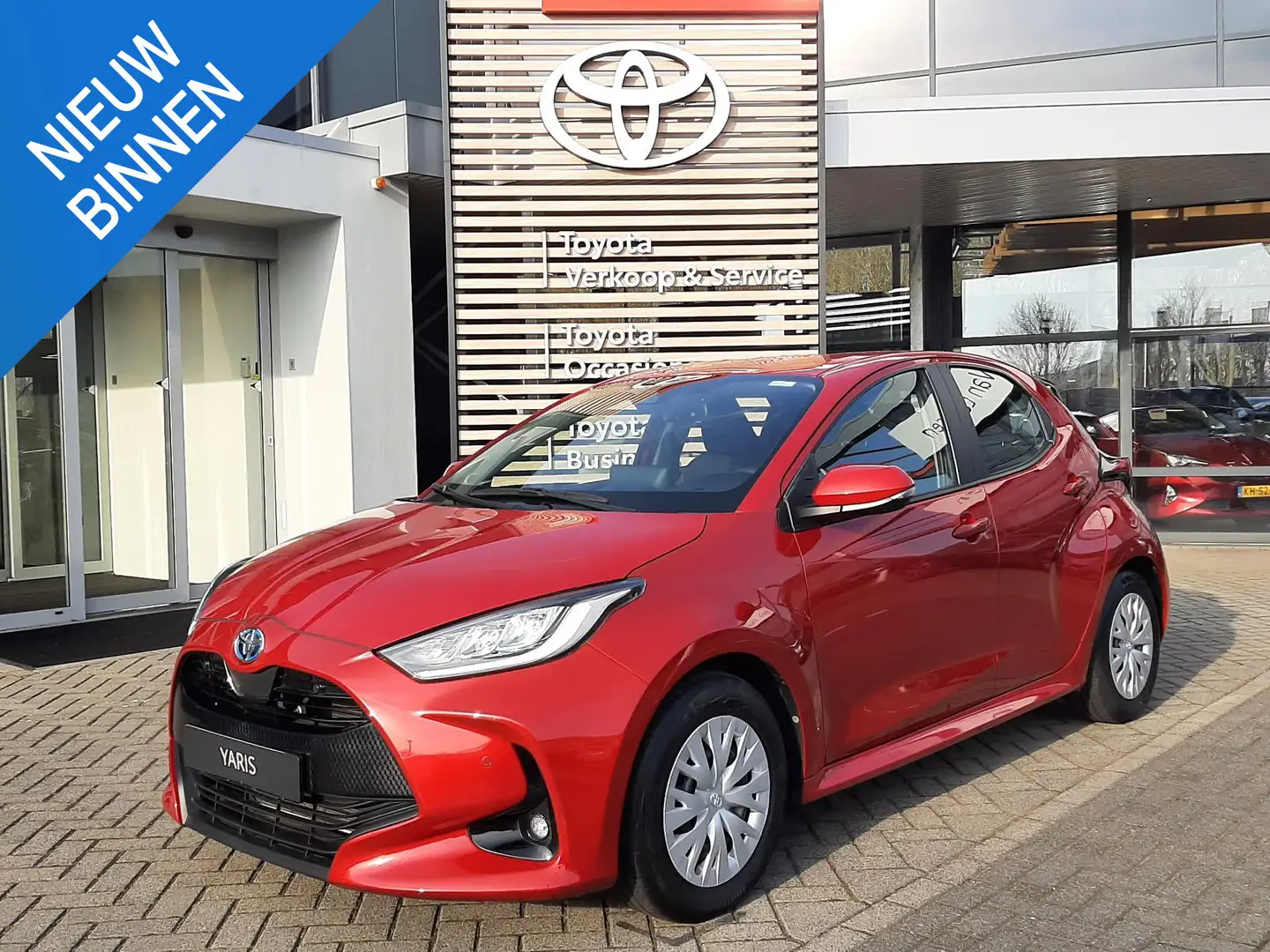 Toyota Yaris 1.5 Hybrid 115 Business KEYLESS DRAADLOOS-LADEN AD - 1