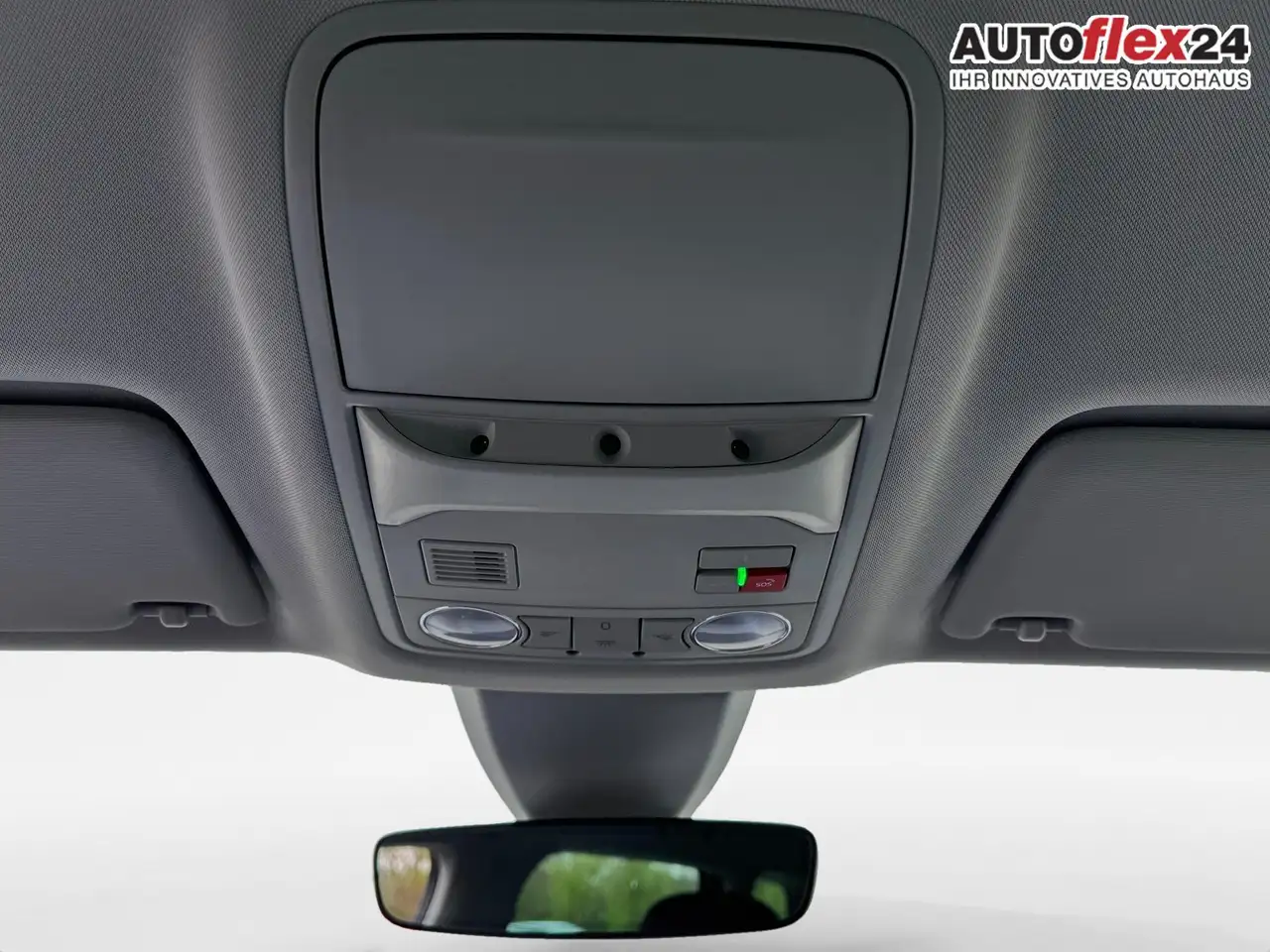 Skoda Karoq 1.5 TSI DSG Top Selection 2Zoklima 2xEinparkhil..., миниатюра 24