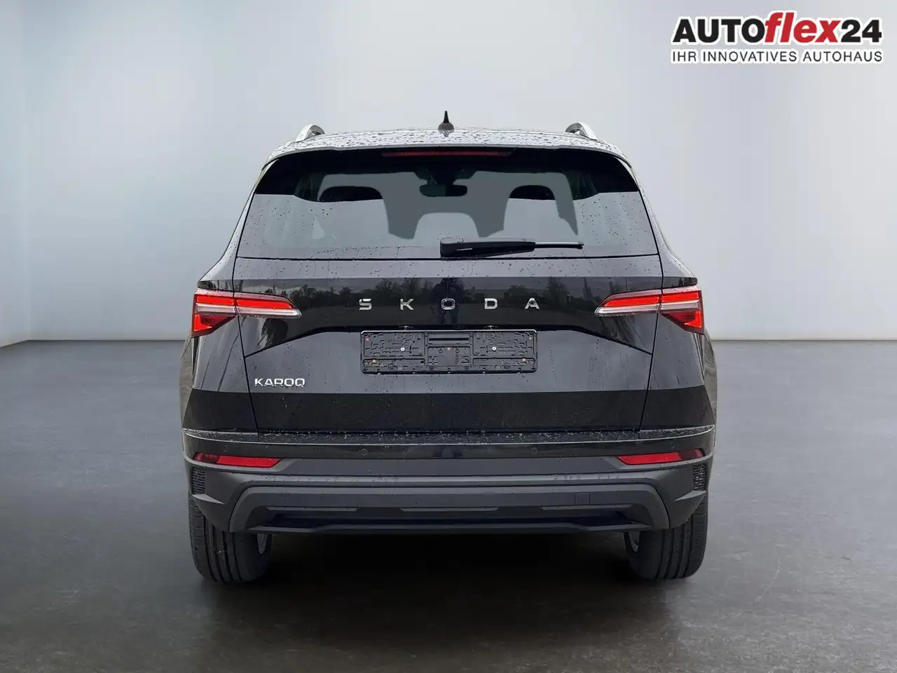 Skoda Karoq 1.5 TSI DSG Top Selection 2Zoklima 2xEinparkhil..., миниатюра 4