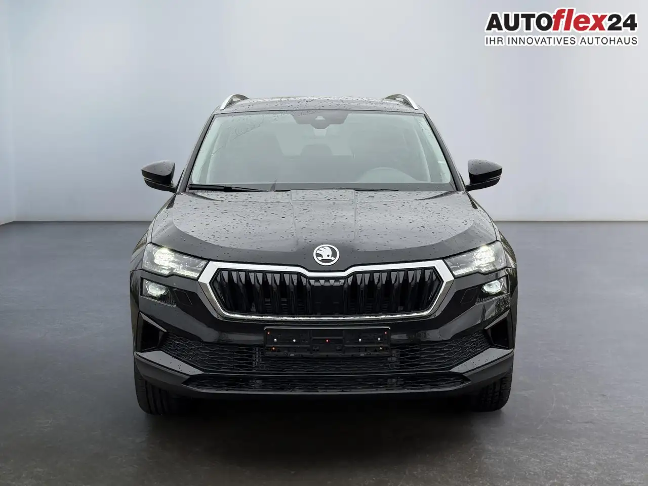 Skoda Karoq 1.5 TSI DSG Top Selection 2Zoklima 2xEinparkhil..., миниатюра 3