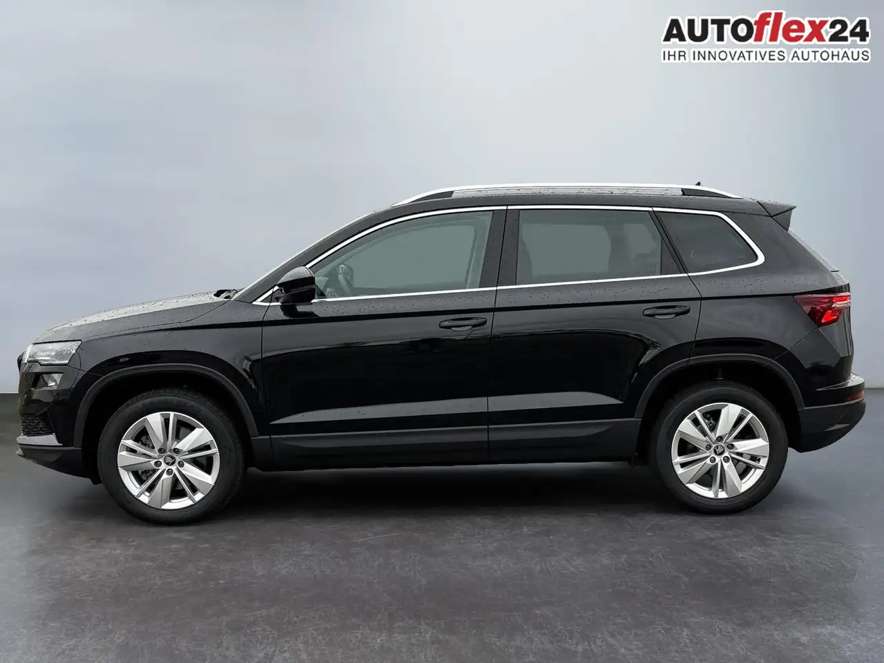 Skoda Karoq 1.5 TSI DSG Top Selection 2Zoklima 2xEinparkhil..., миниатюра 7