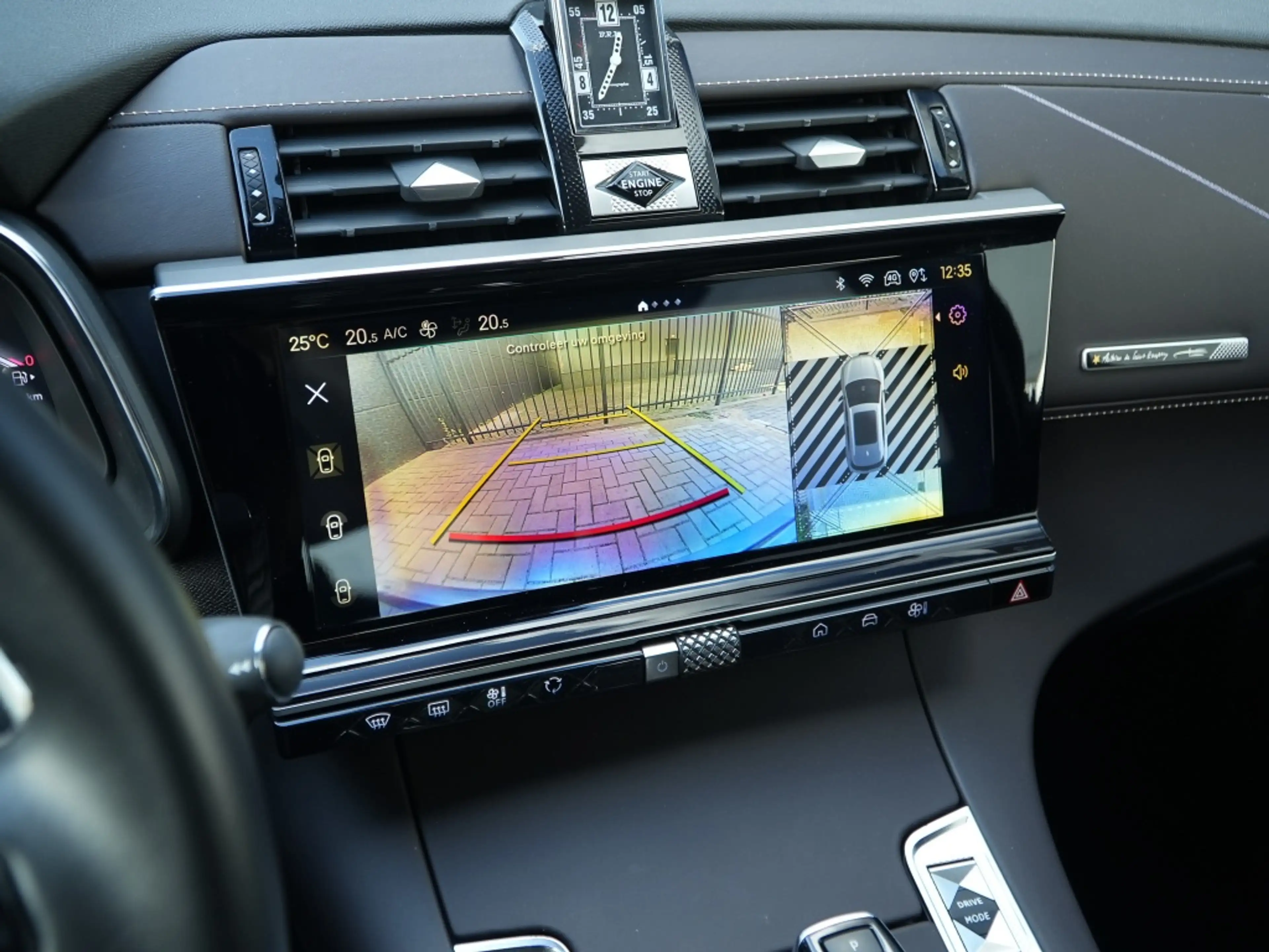 DS Automobiles DS 7 E-Tense 300 PK 4x4 Antoine de Saint Exupéry | Foca — photo 11
