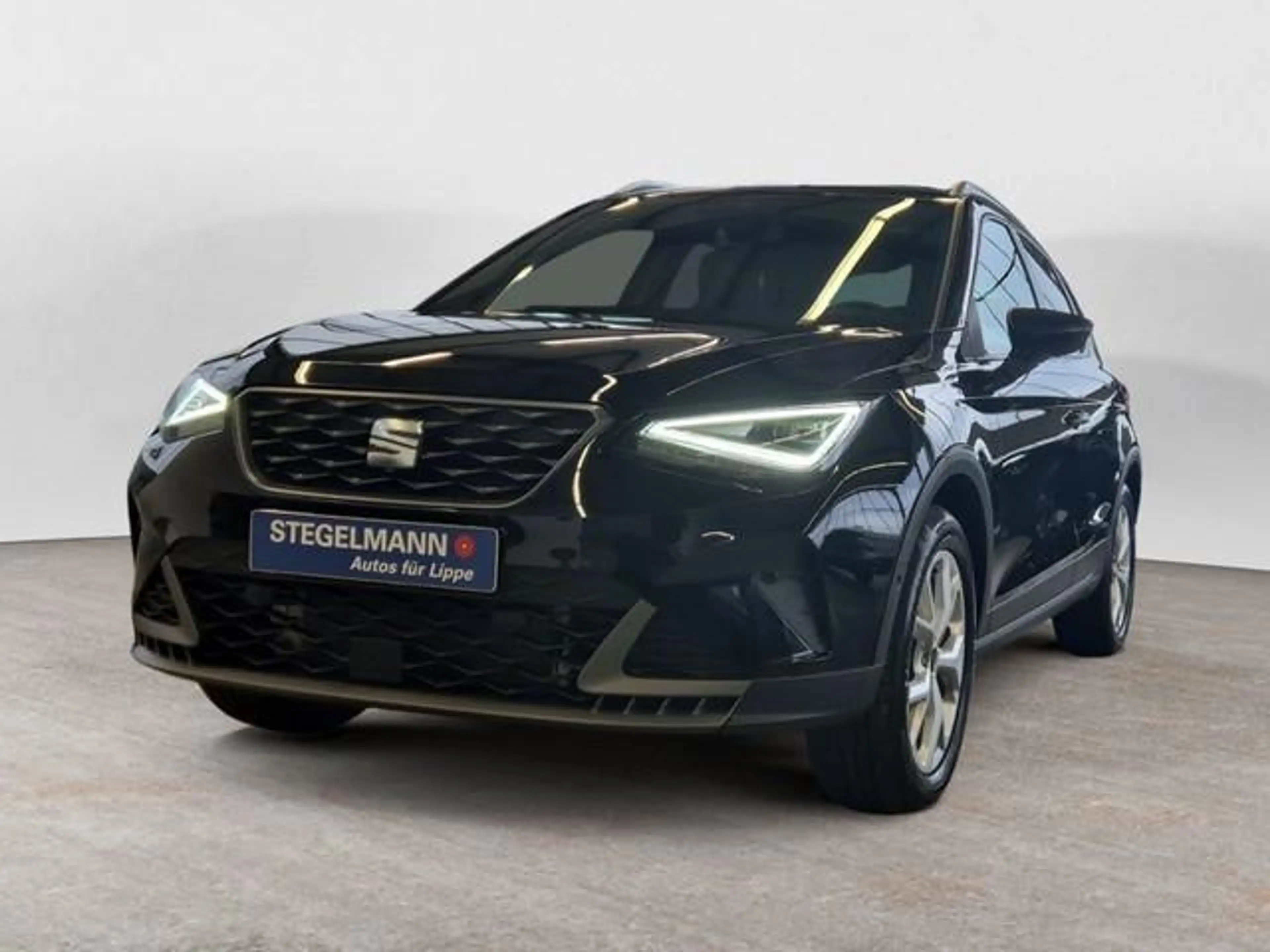 SEAT Arona 1.0 TSI DSG FR-Line *AHK*LED*Navi*Kamera* — photo 3