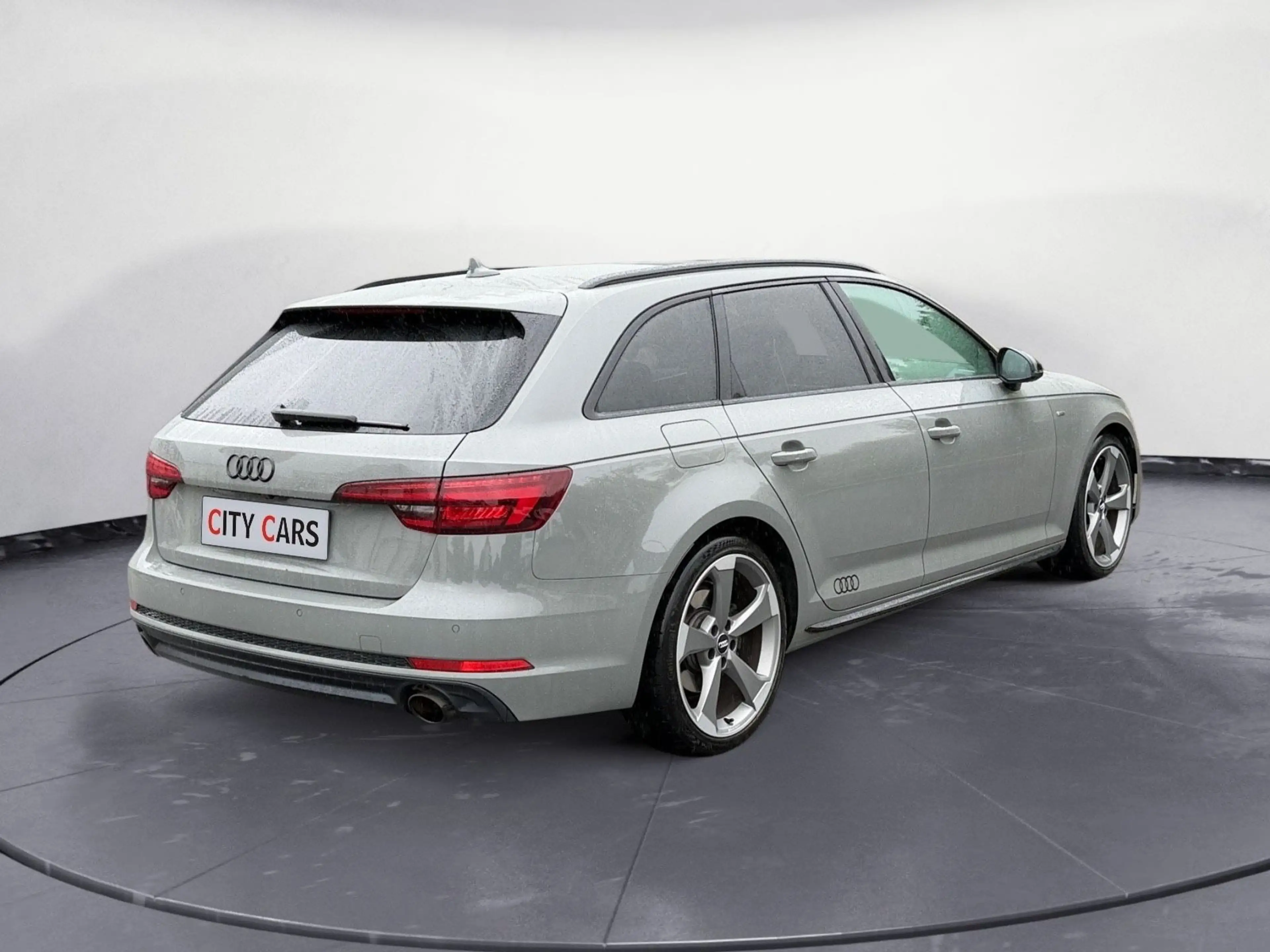 Audi A4 Avant sport ultra 3x S-Line Matrix Pano — photo 6