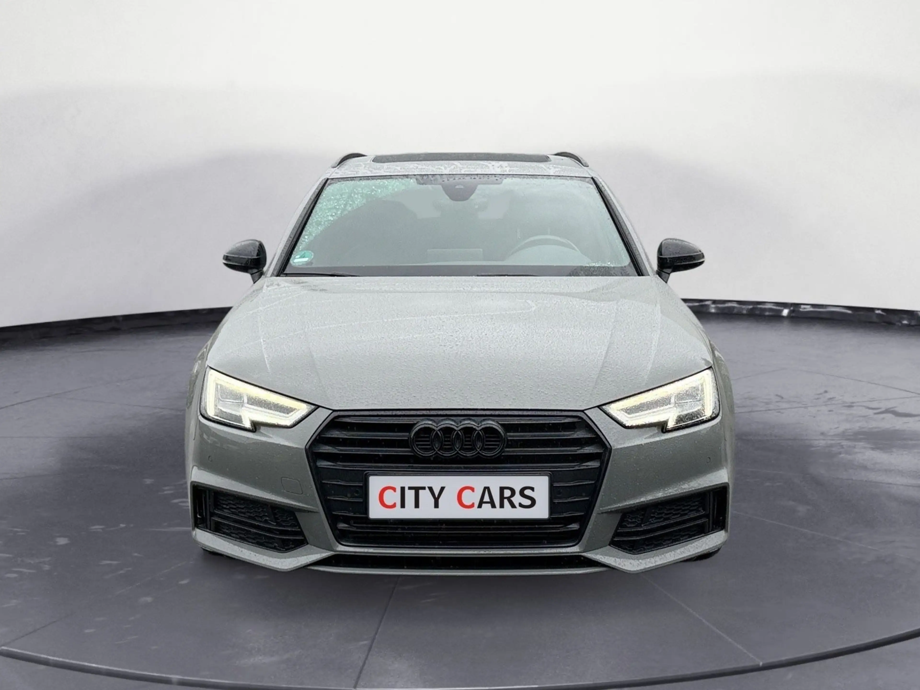 Audi A4 Avant sport ultra 3x S-Line Matrix Pano — photo 3