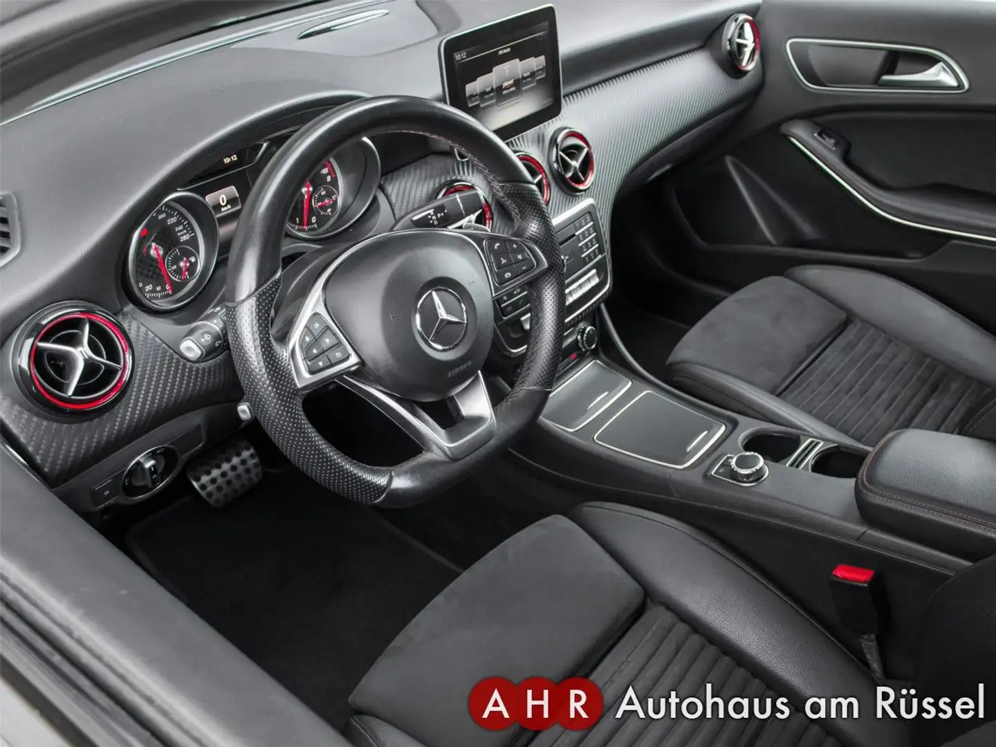 Mercedes-Benz A 250 Sport AMG Line *NightPaket*Keyless* Noir - 2