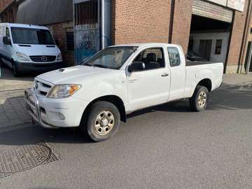 2.5 Turbo D-4D 4WD S