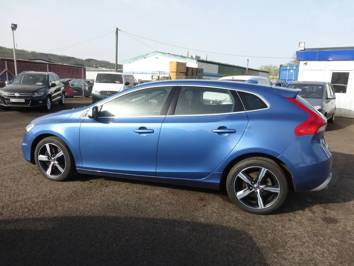 Volvo V40 R-Design+Automatik+19% MWST. Blau - 2
