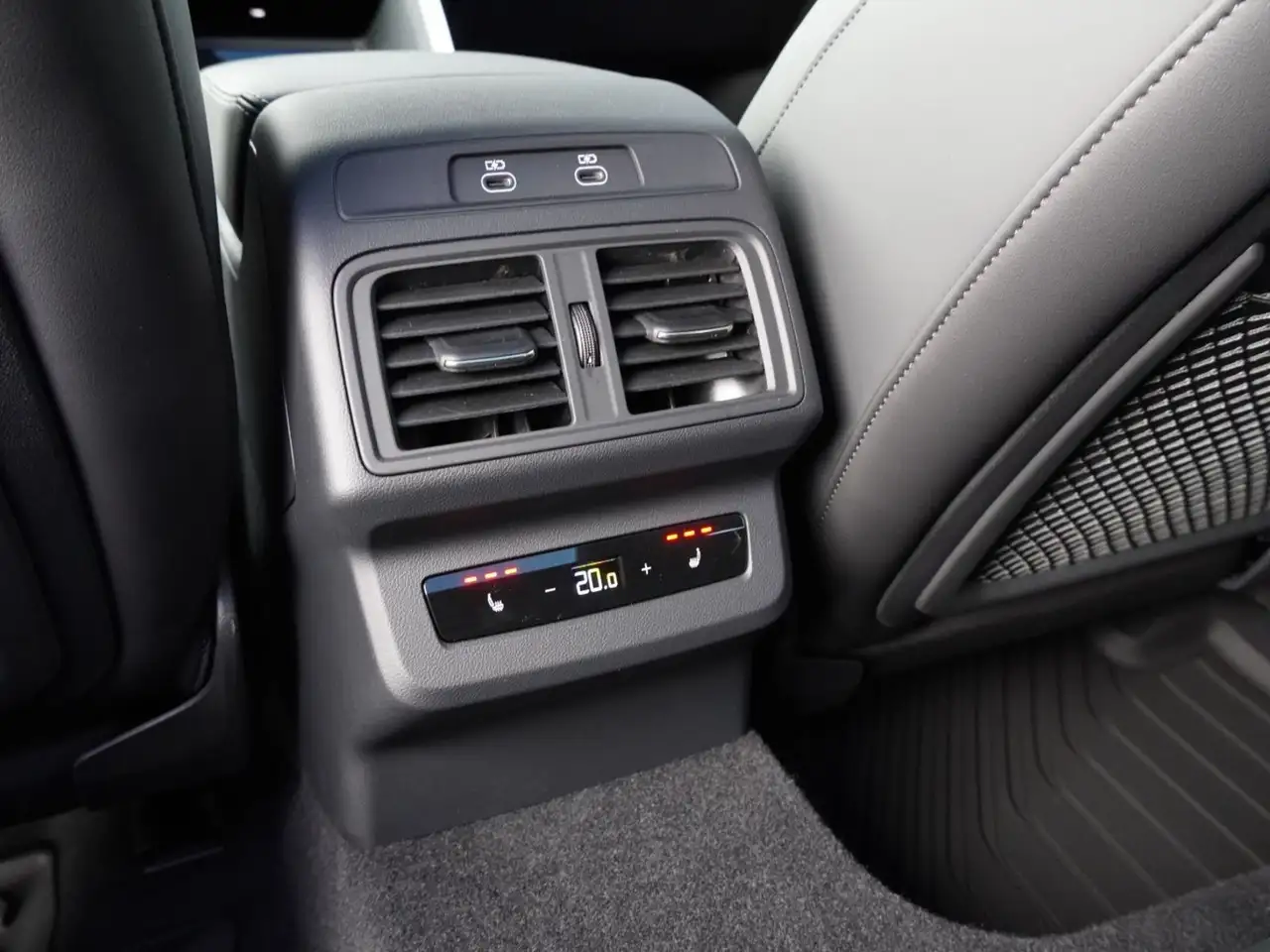 Audi SQ5 снимка Audi SQ5