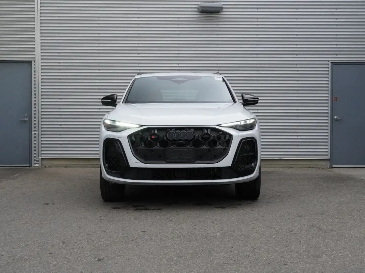 Audi SQ5 снимка Audi SQ5