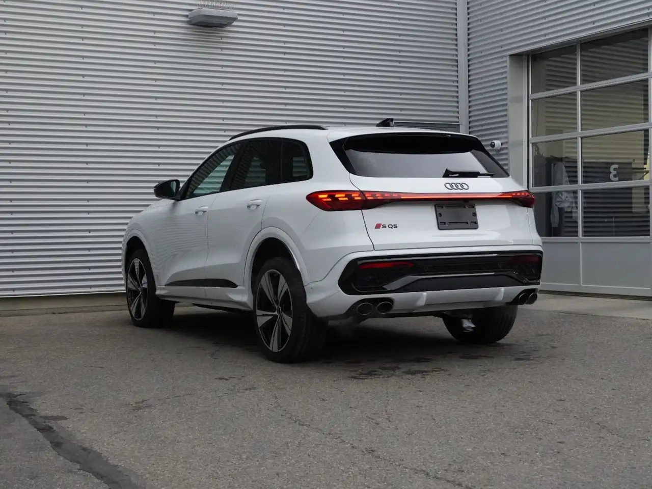Audi SQ5 снимка Audi SQ5