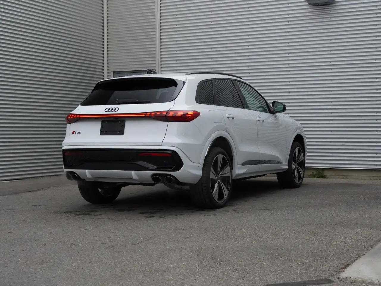 Audi SQ5 снимка Audi SQ5
