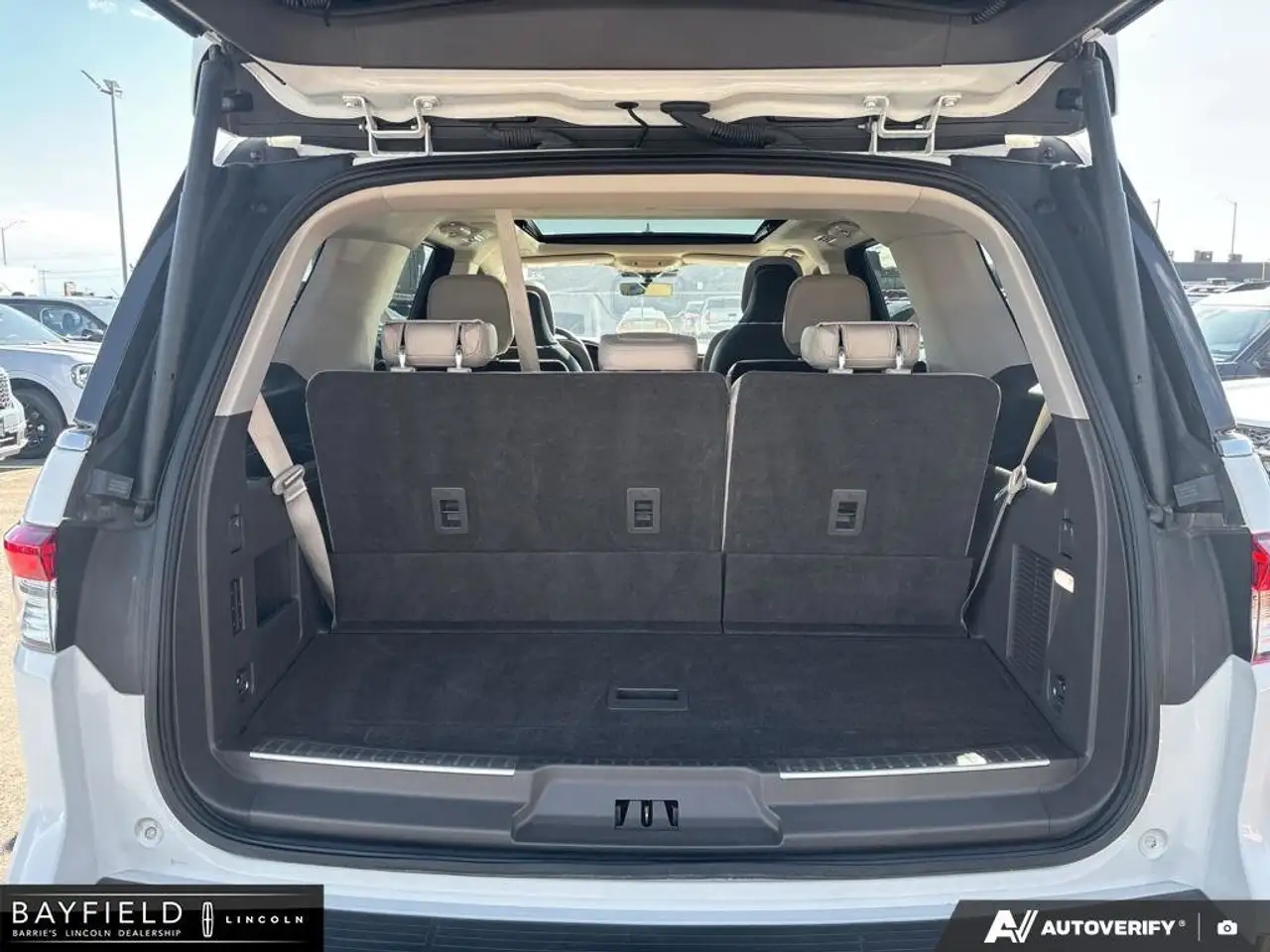 Lincoln Navigator снимка Lincoln Navigator