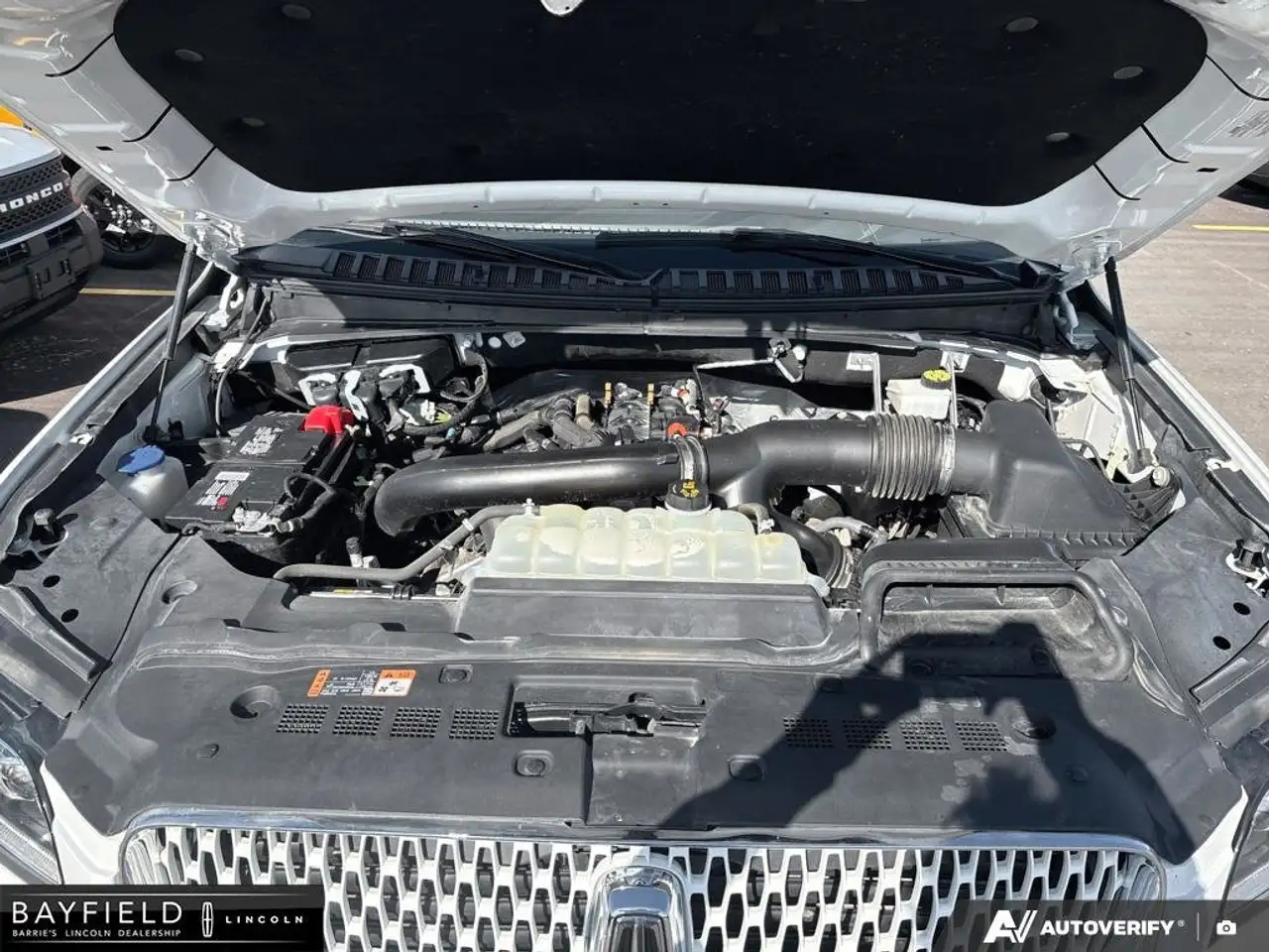 Lincoln Navigator снимка Lincoln Navigator