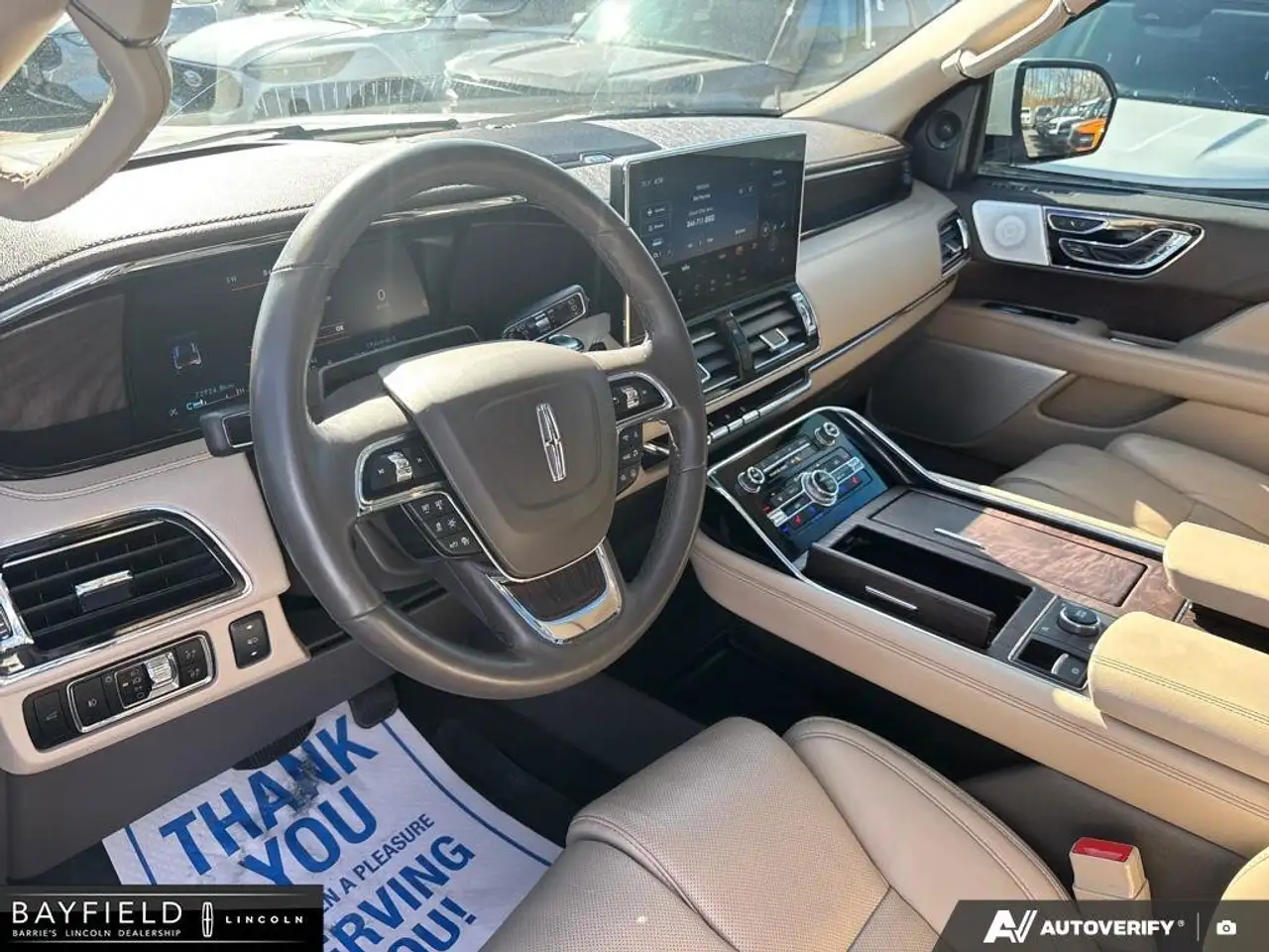 Lincoln Navigator снимка Lincoln Navigator
