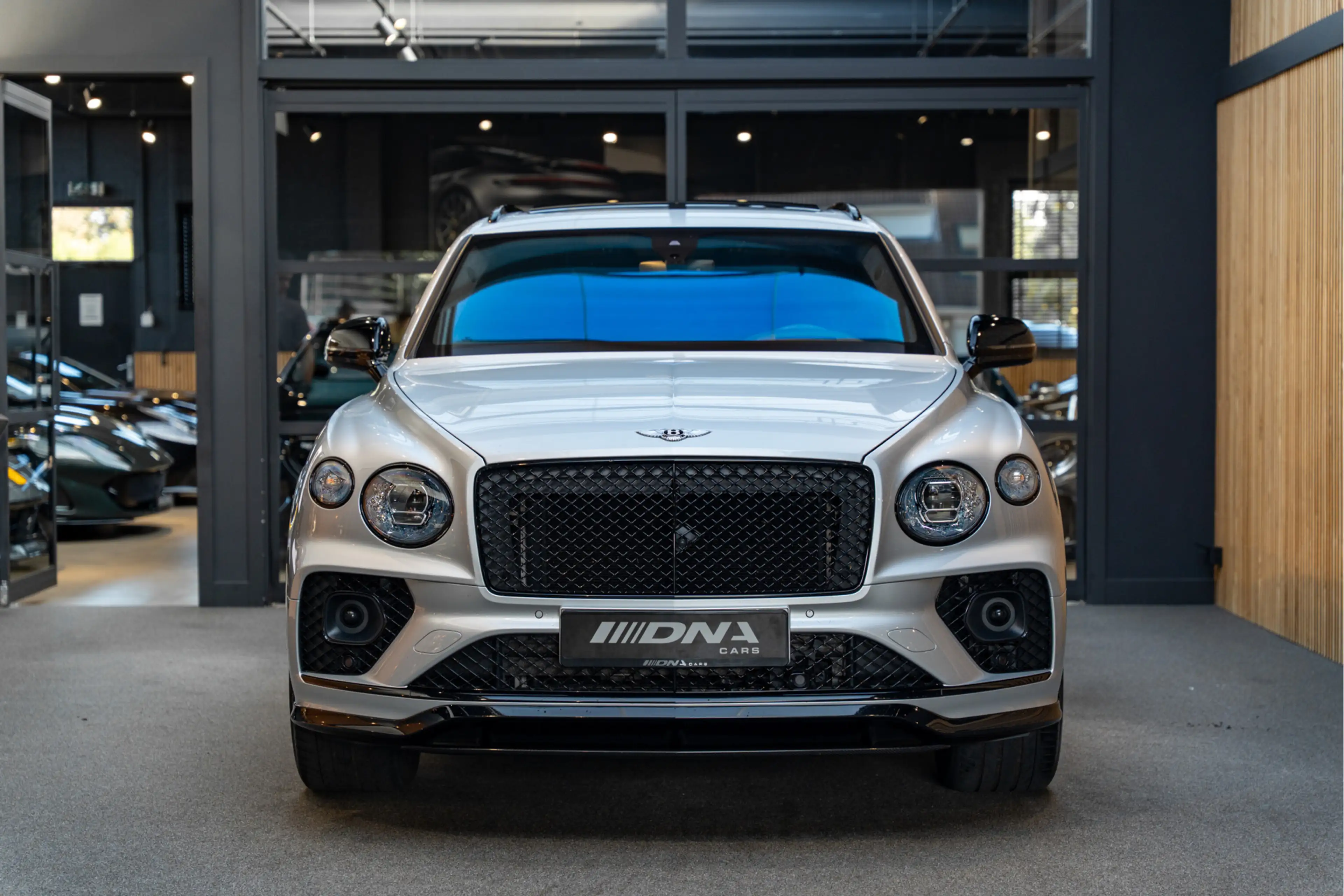 Bentley Bentayga 4.0 V8 S Naim V8S Carbon Styling Pakket — photo 3