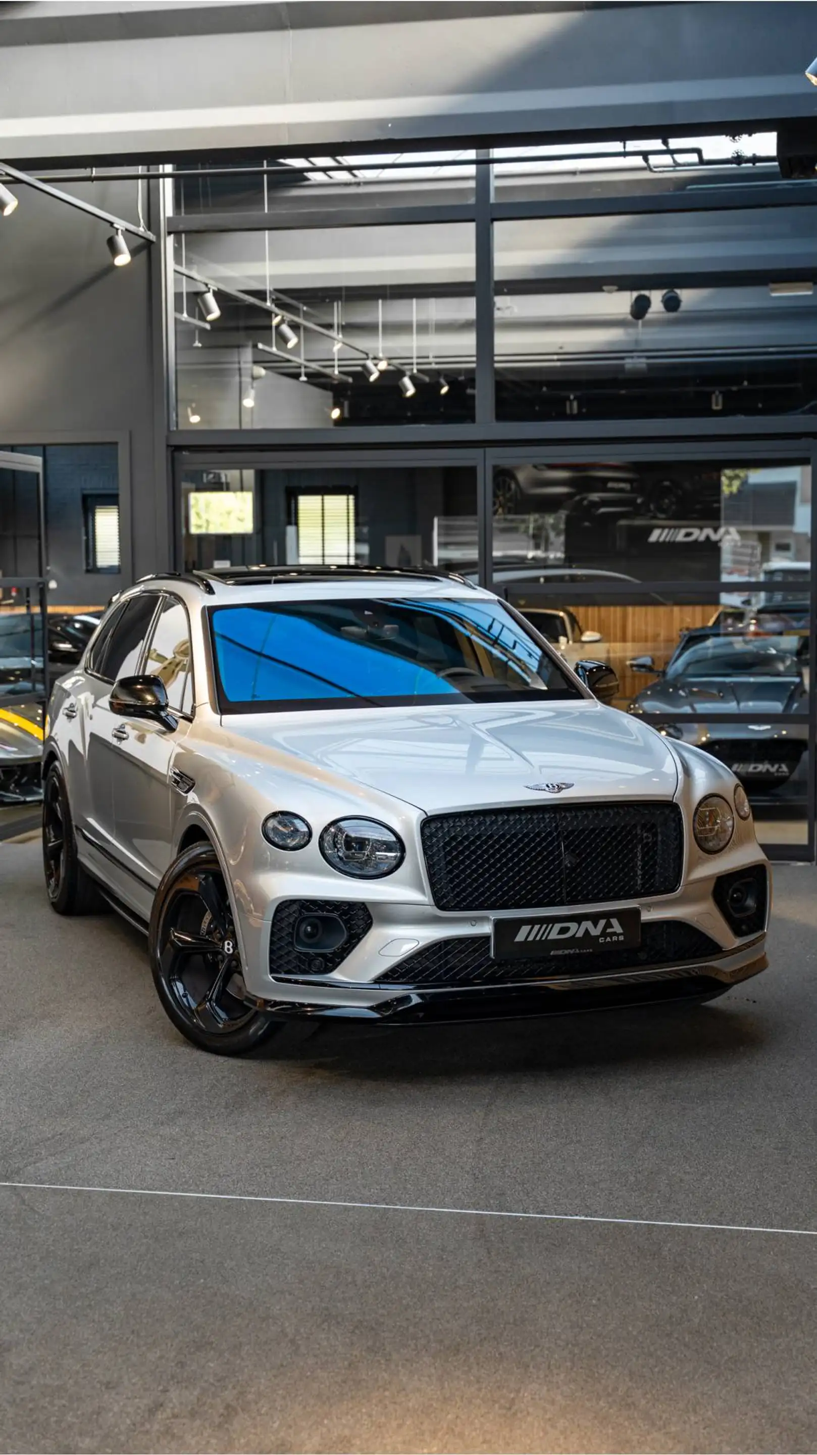 Bentley Bentayga 4.0 V8 S Naim V8S Carbon Styling Pakket — photo 29