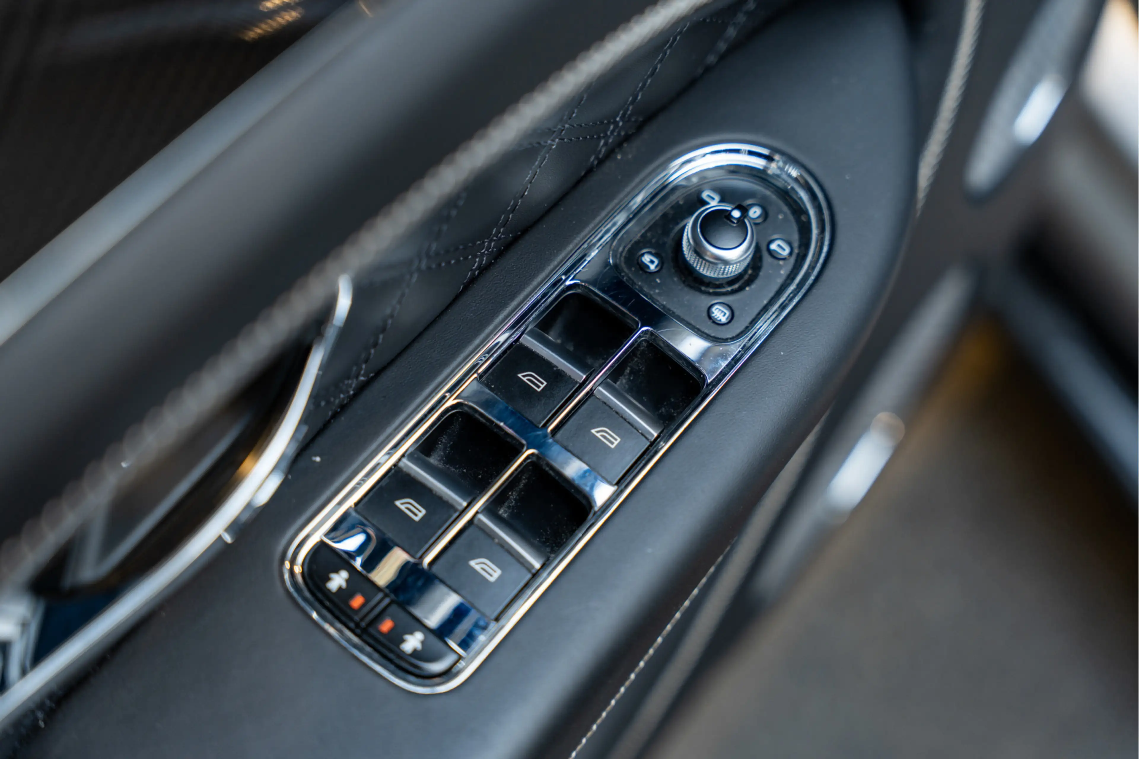 Bentley Bentayga 4.0 V8 S Naim V8S Carbon Styling Pakket — photo 27