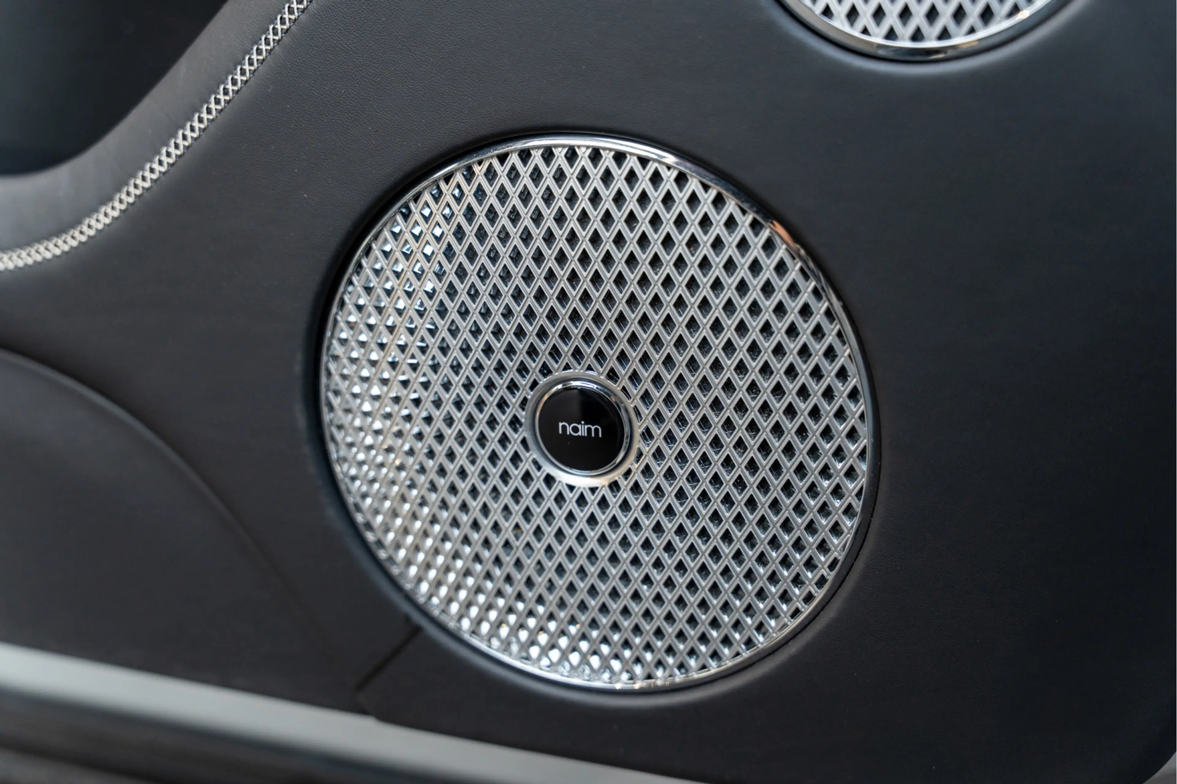 Bentley Bentayga 4.0 V8 S Naim V8S Carbon Styling Pakket — photo 28