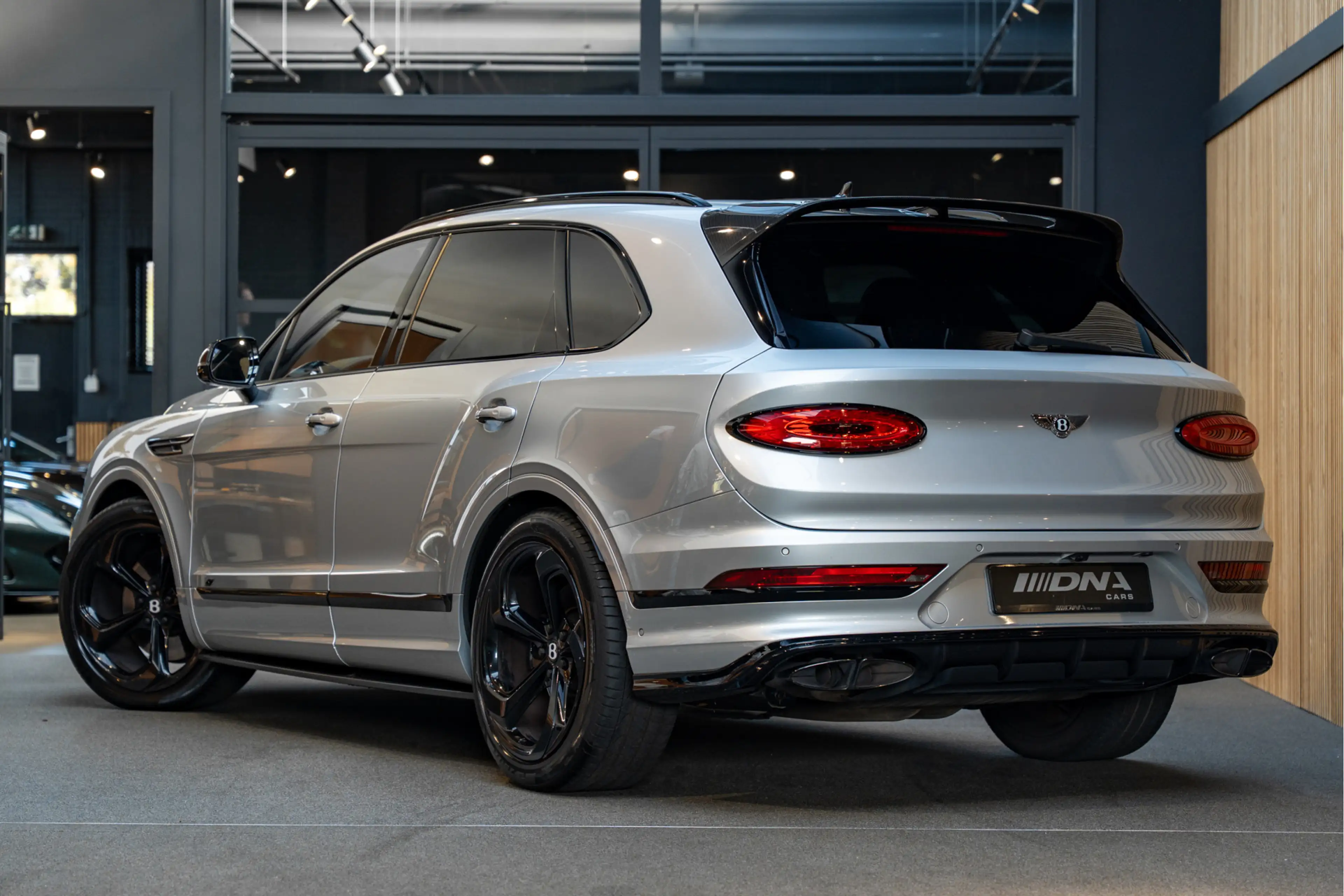 Bentley Bentayga 4.0 V8 S Naim V8S Carbon Styling Pakket — photo 4