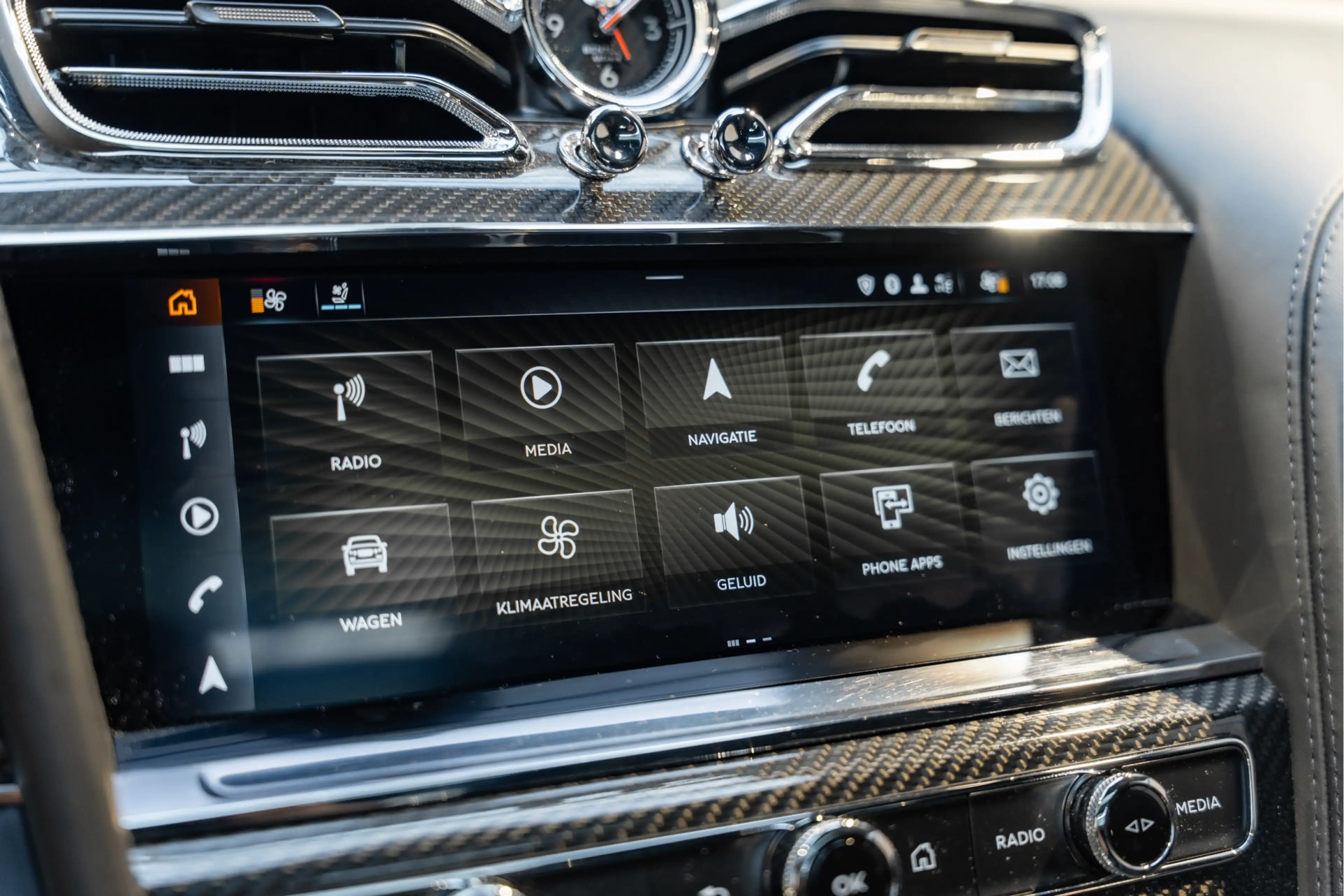 Bentley Bentayga 4.0 V8 S Naim V8S Carbon Styling Pakket — photo 44
