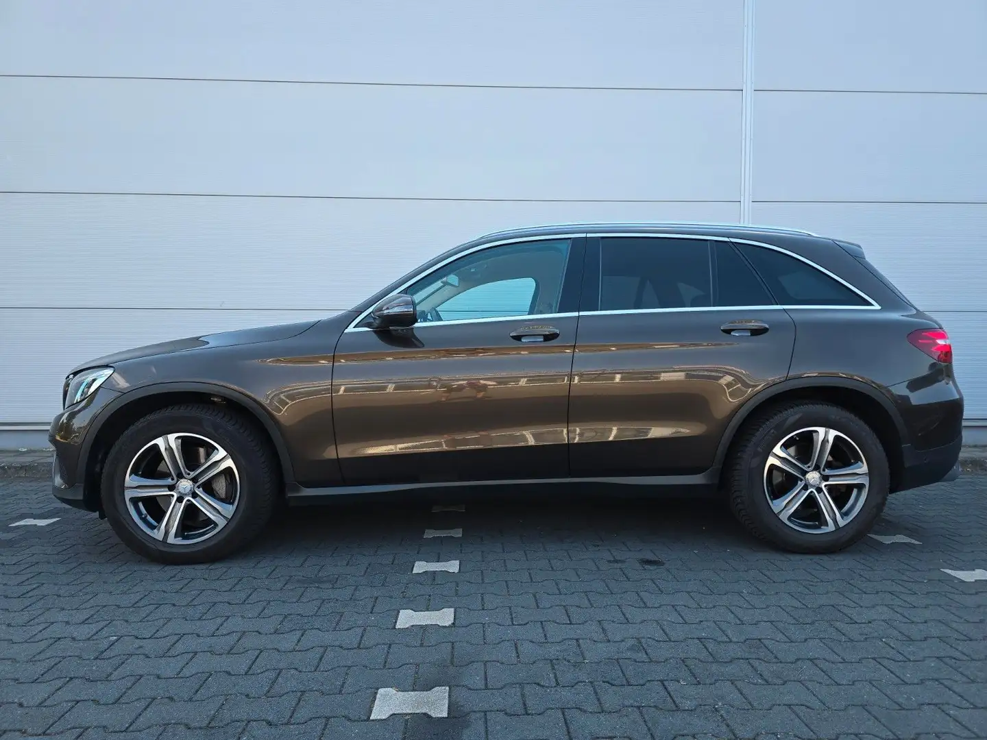 Mercedes-Benz GLC 220 d 4Matic Braun - 1