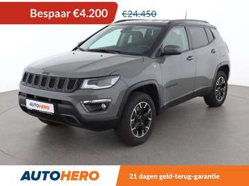 1.3 T4 4xe Plug-in Hybrid Trailhawk