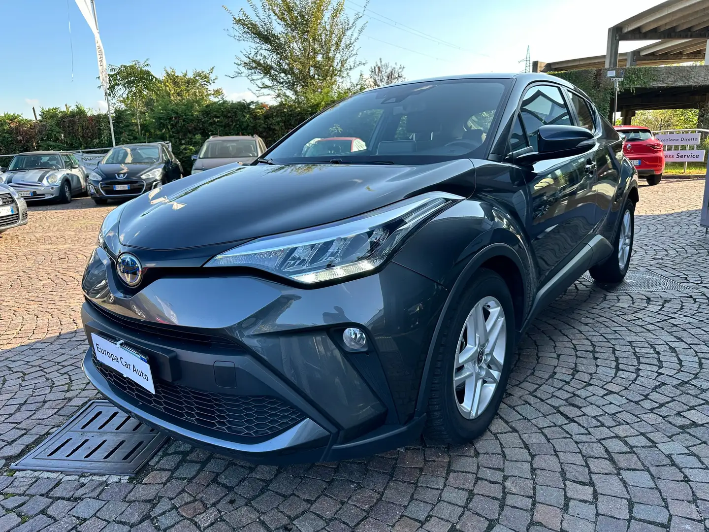 Toyota C-HR C-HR I 2020 1.8h Business e-cvt Grau - 1