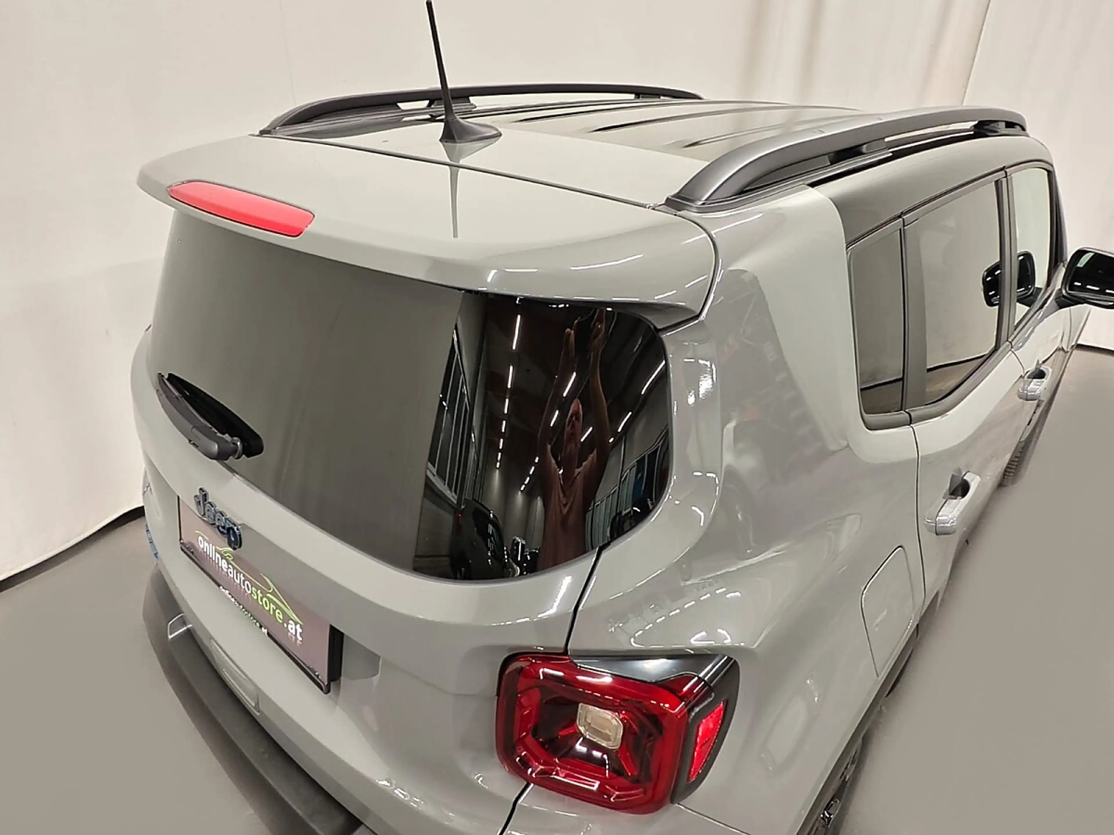 Jeep Renegade PHEV Aut. 4xe High Upland — photo 5
