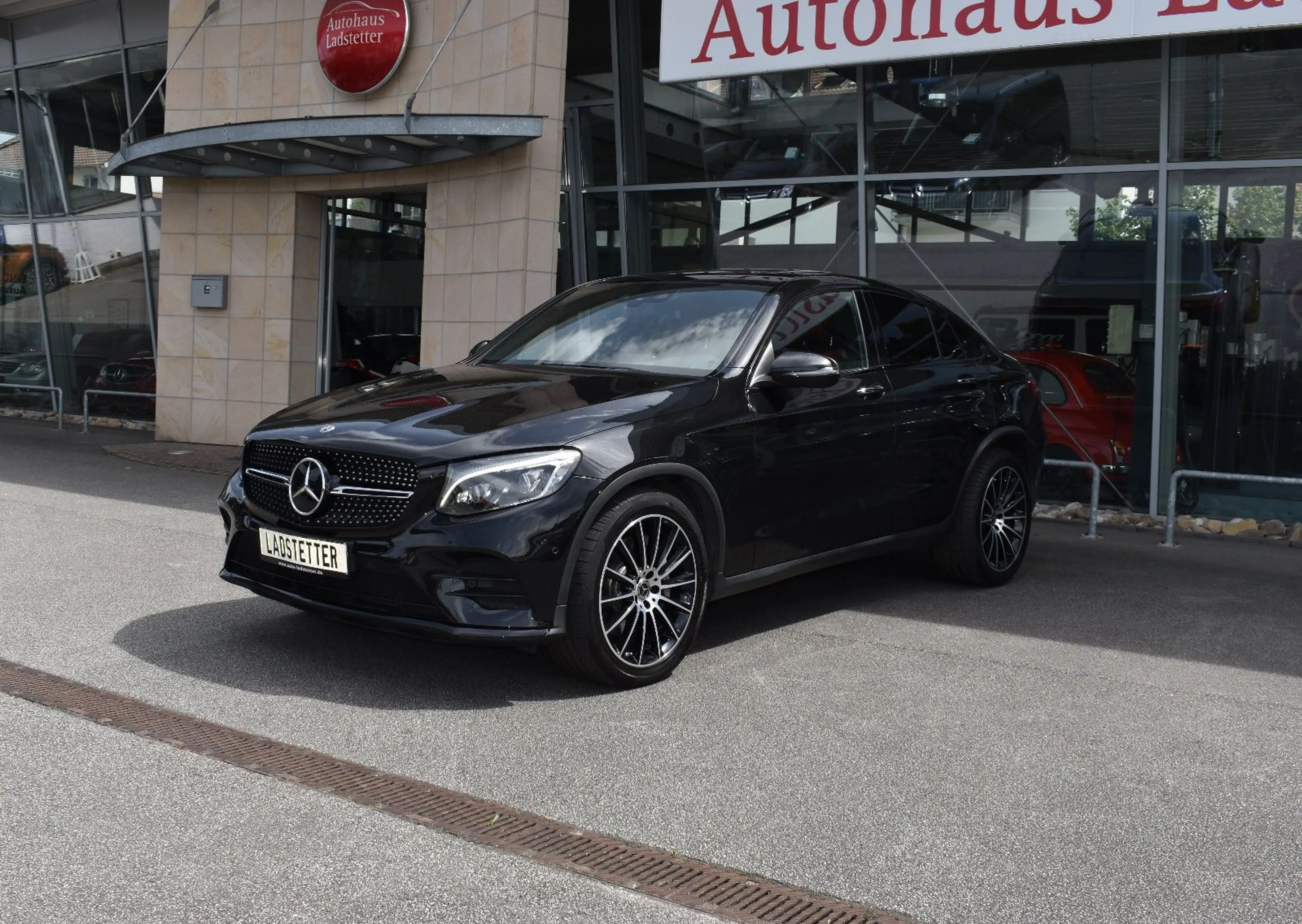 Mercedes-Benz GLC 350 Coupe *Kamera*Night*AMG*Glasdach*Head-up
