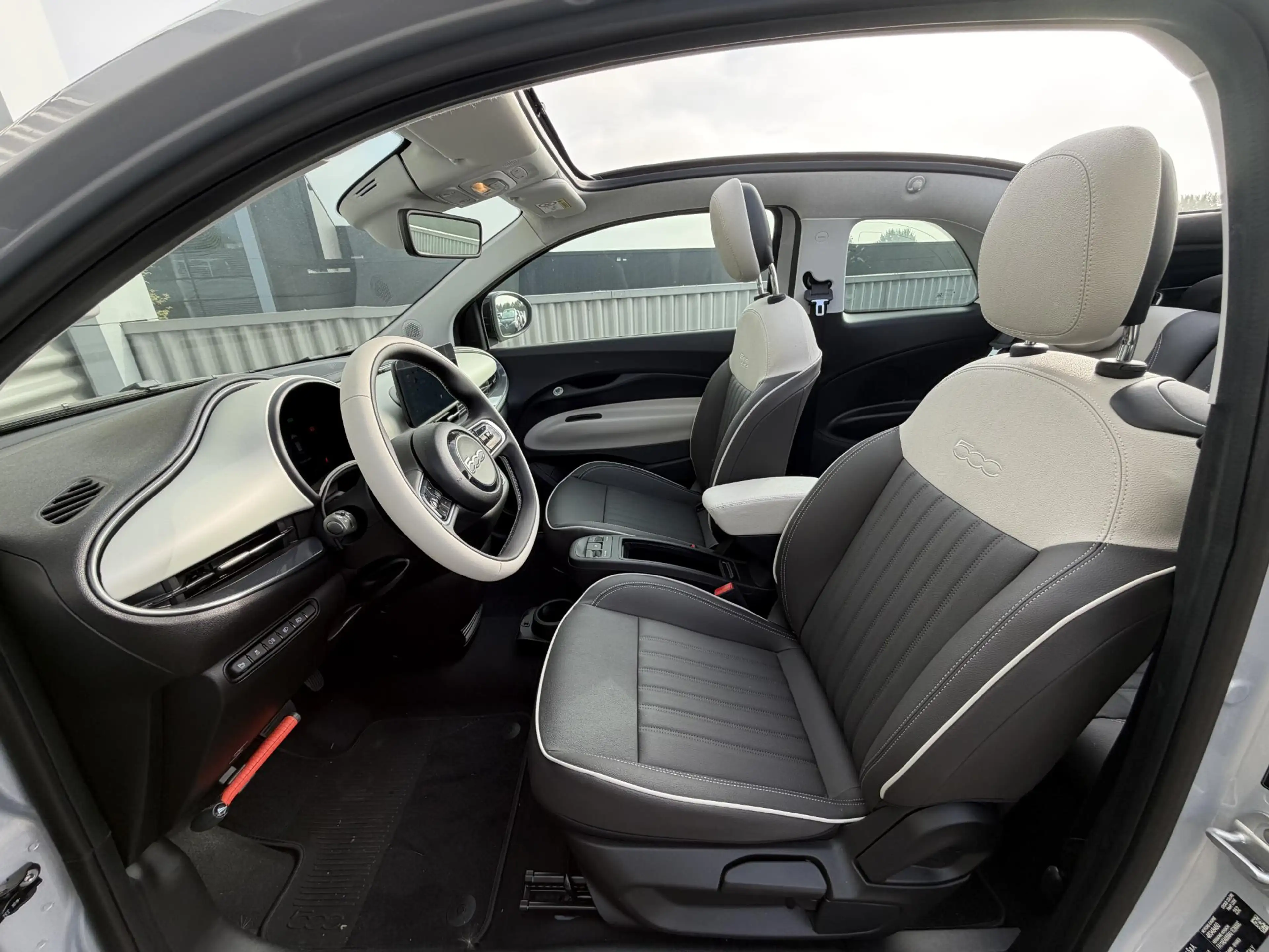 Fiat 500C La Prima 42 kWh | Cabrio | JBL Audio | Camera | Na — photo 9