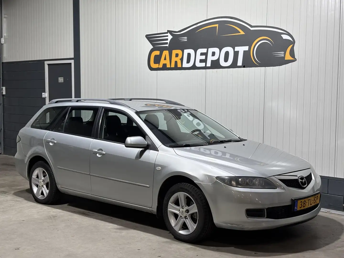 Mazda 6 Sportbreak 1.8i Touring Nette wagen Grijs - 2