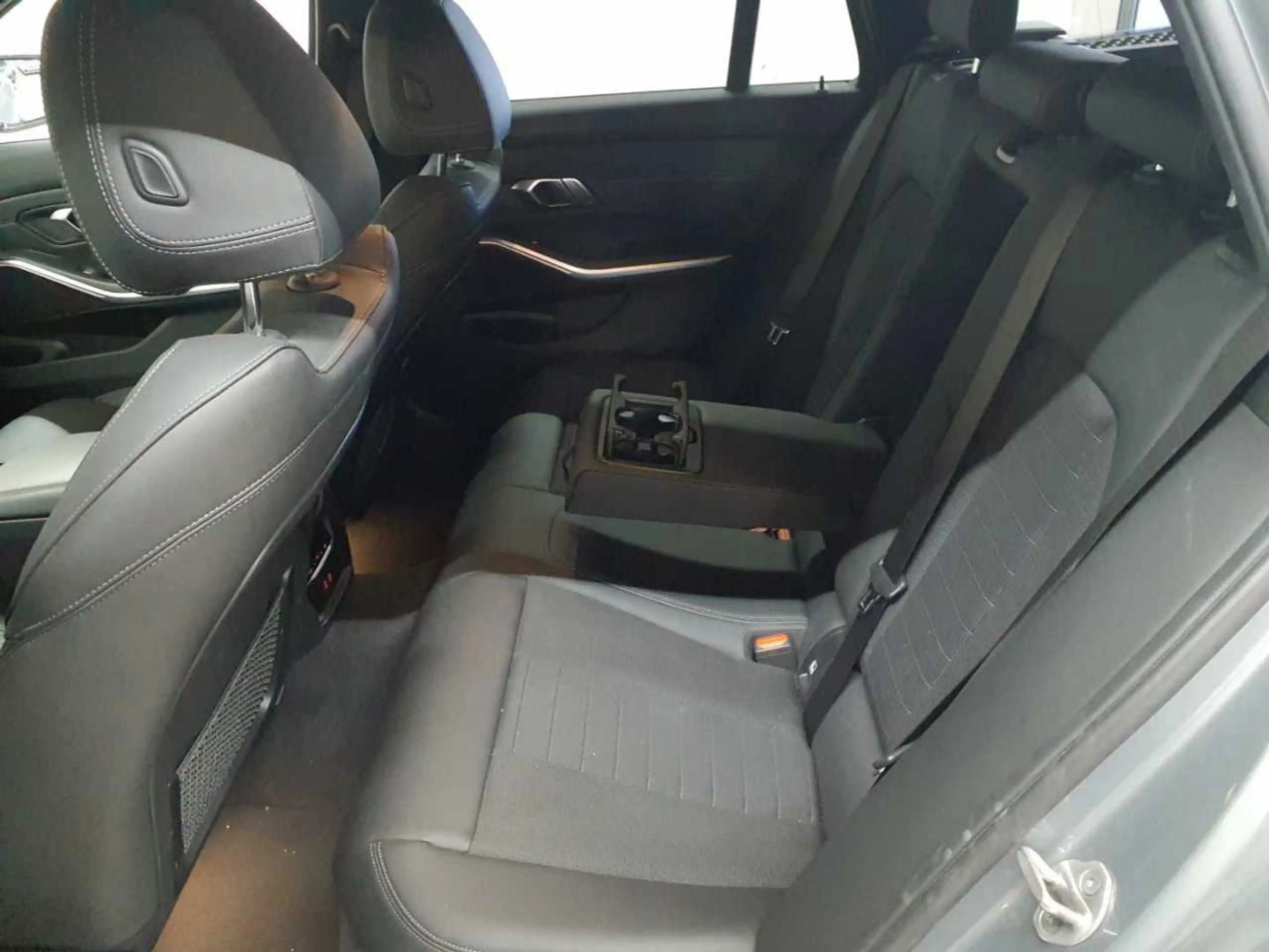BMW 318 318d Touring Aut. Navi SHZ LED — photo 14