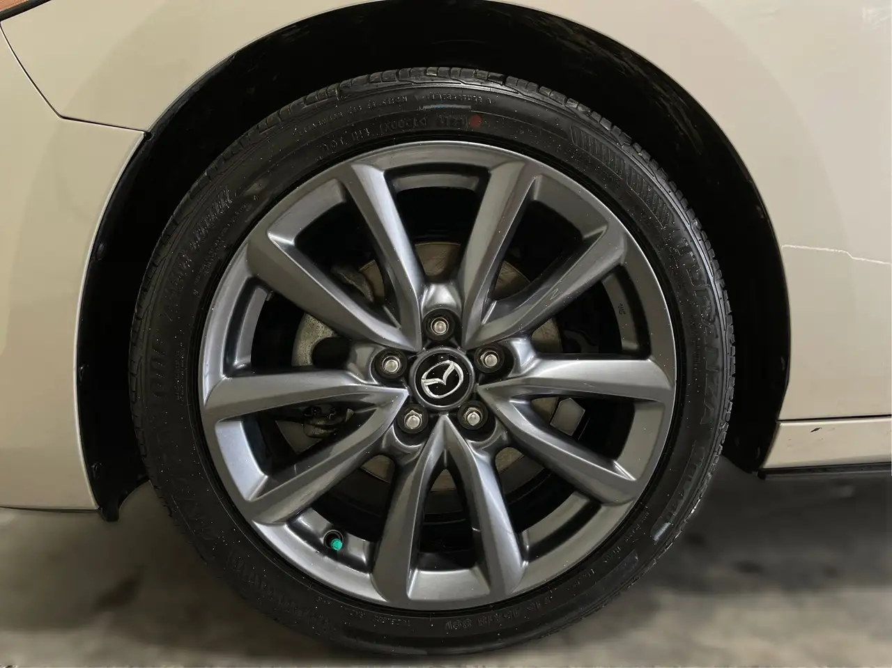 Mazda 3 снимка Mazda 3