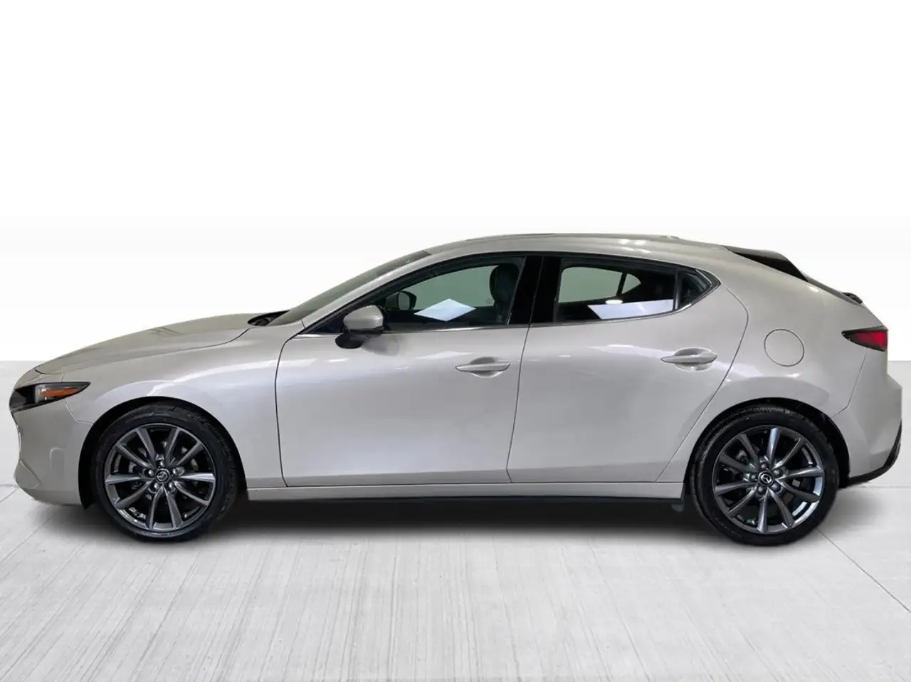 Mazda 3 снимка Mazda 3