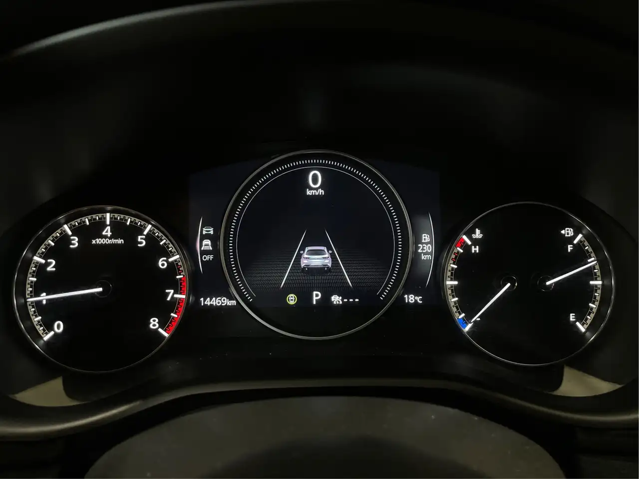 Mazda 3 снимка Mazda 3
