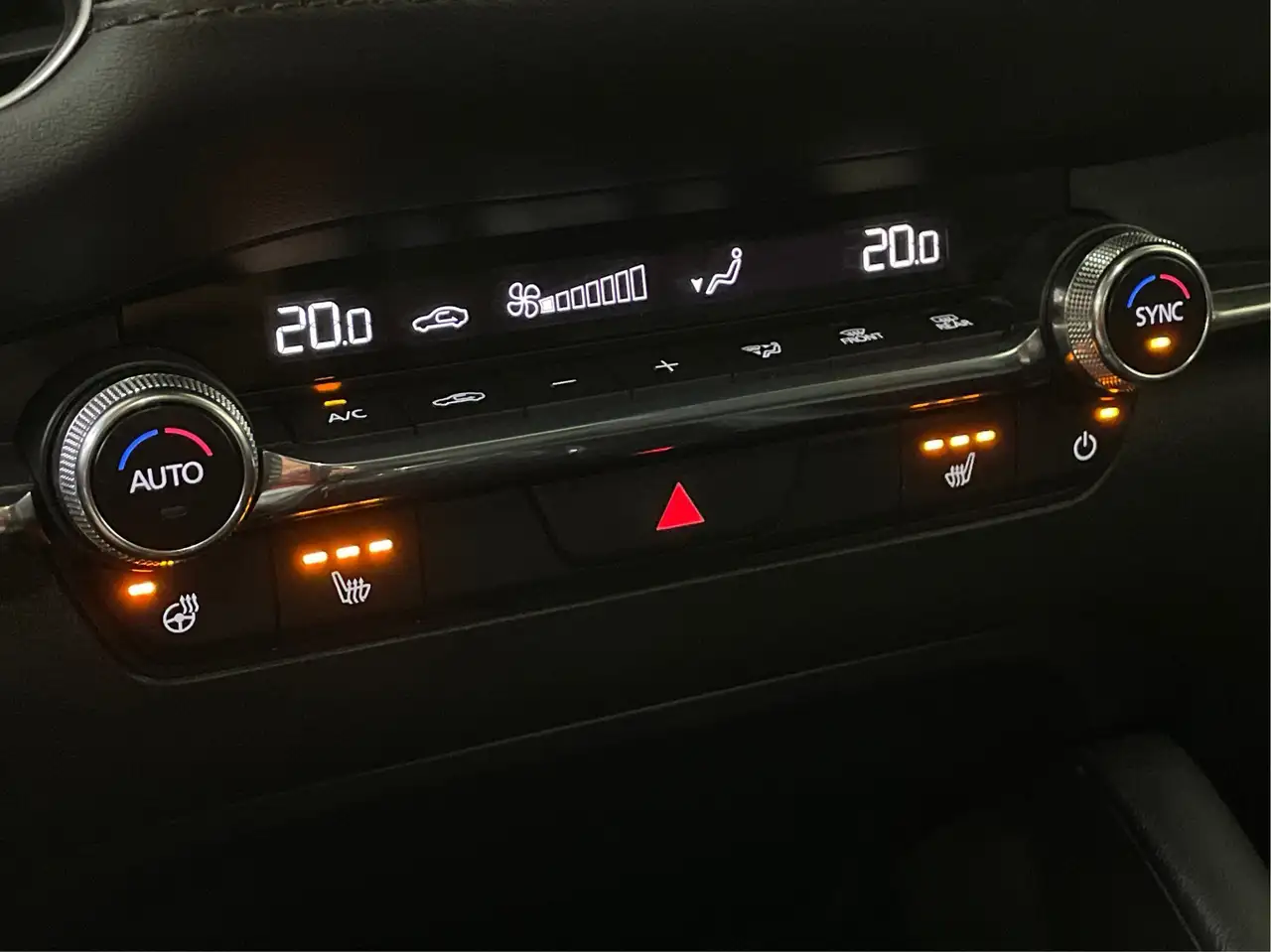 Mazda 3 снимка Mazda 3