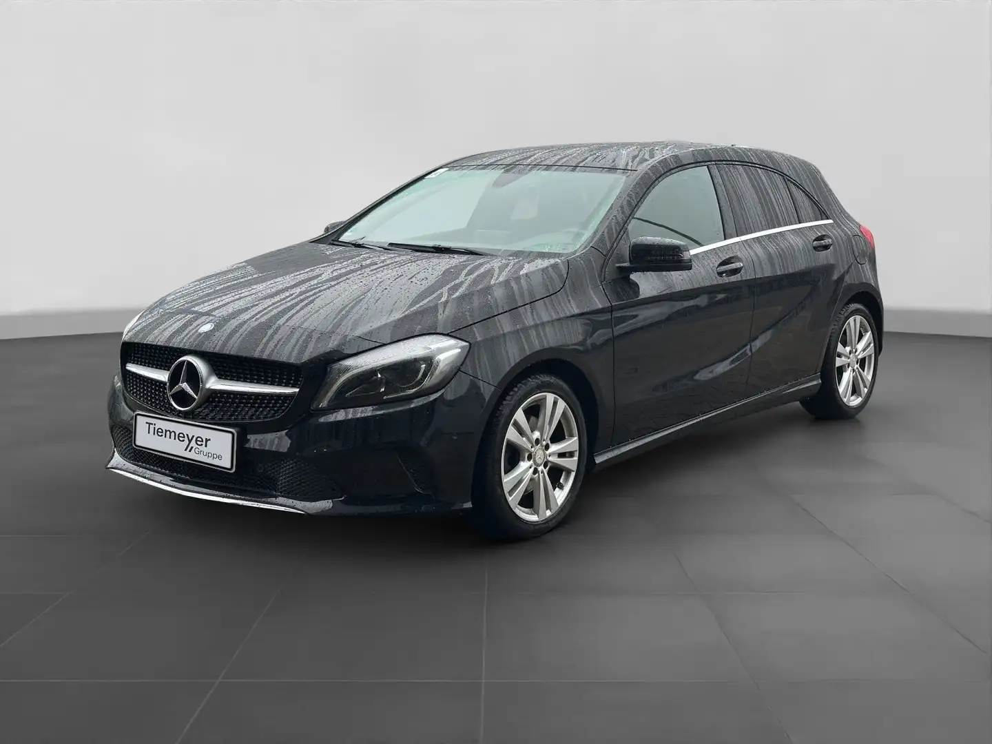 Mercedes-Benz A 180 DCT URBAN LED NAVI STHZG LM Schwarz - 2